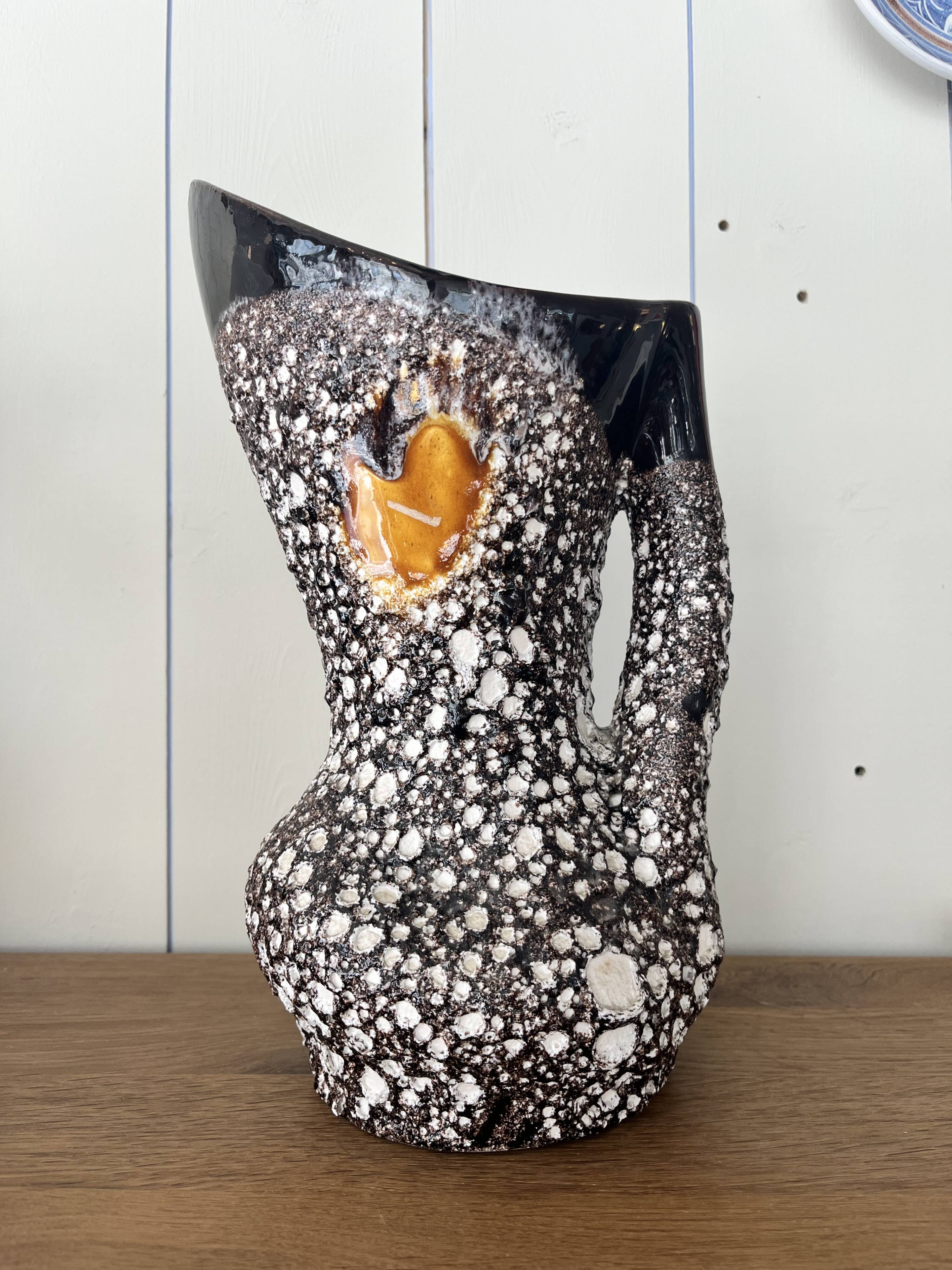 Pichet, vase en céramique écume de mer