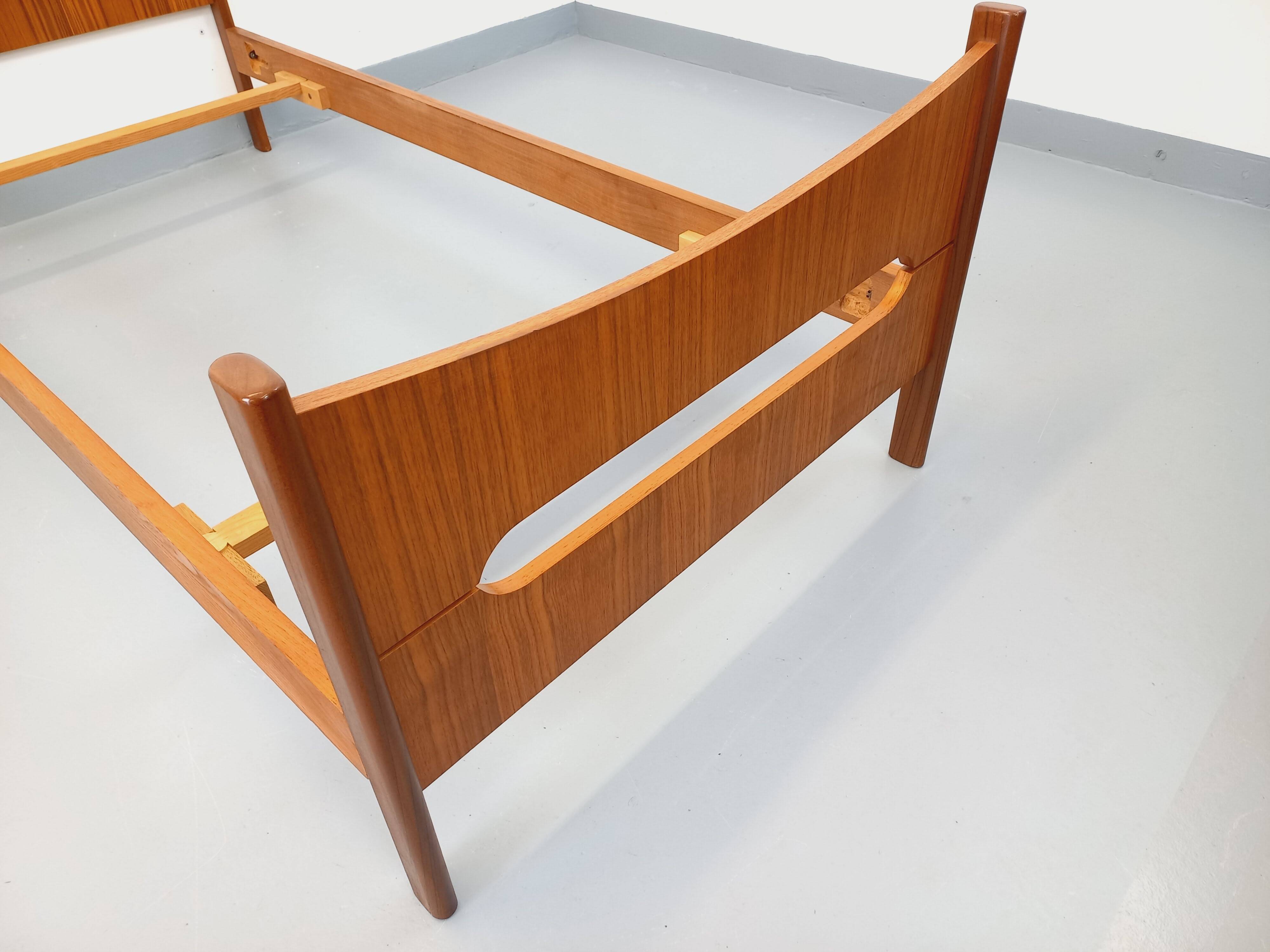 Light simple vintage Scandinavian style in teak from the 1960s.