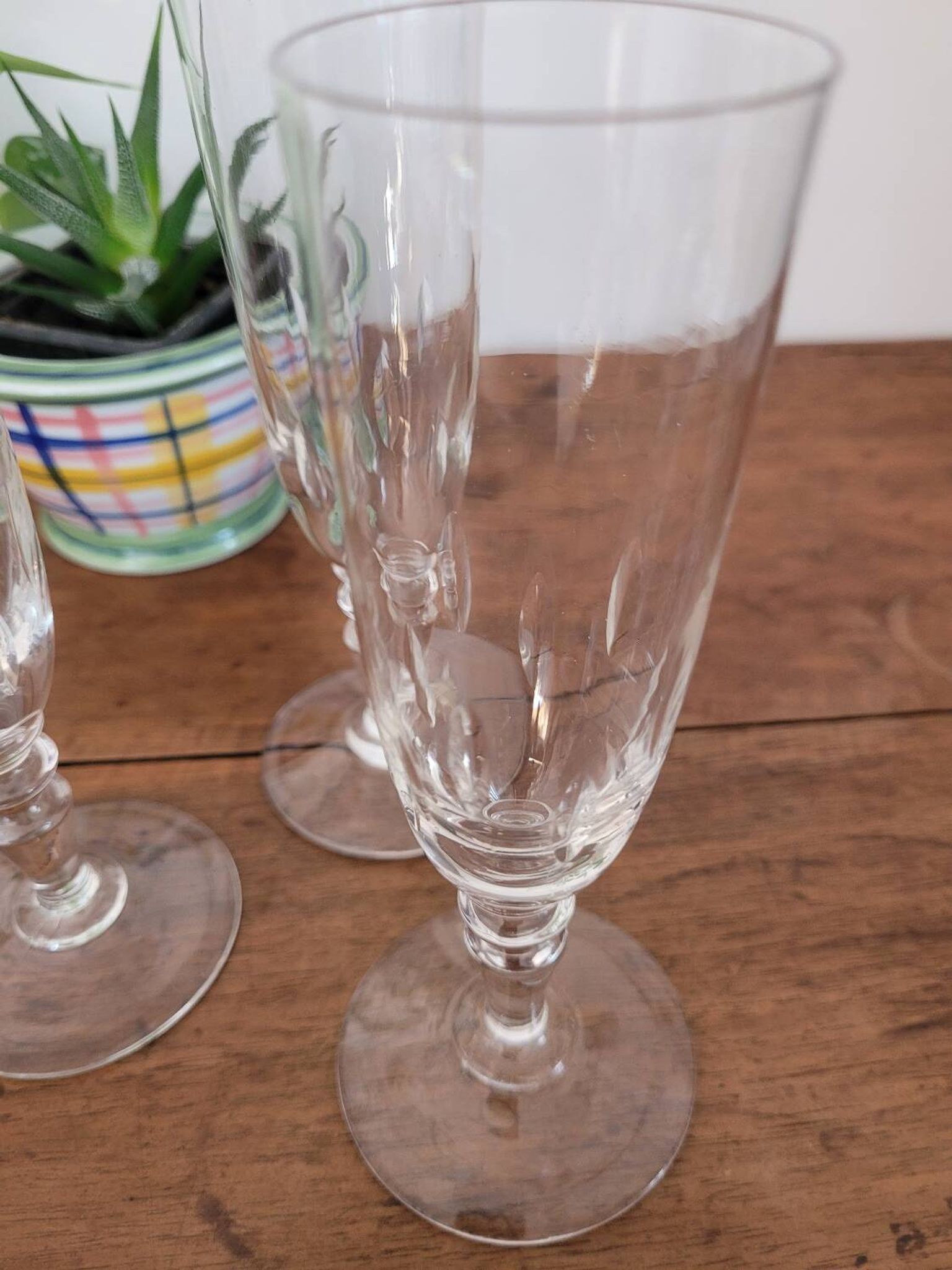3 coupes à champagne en cristal