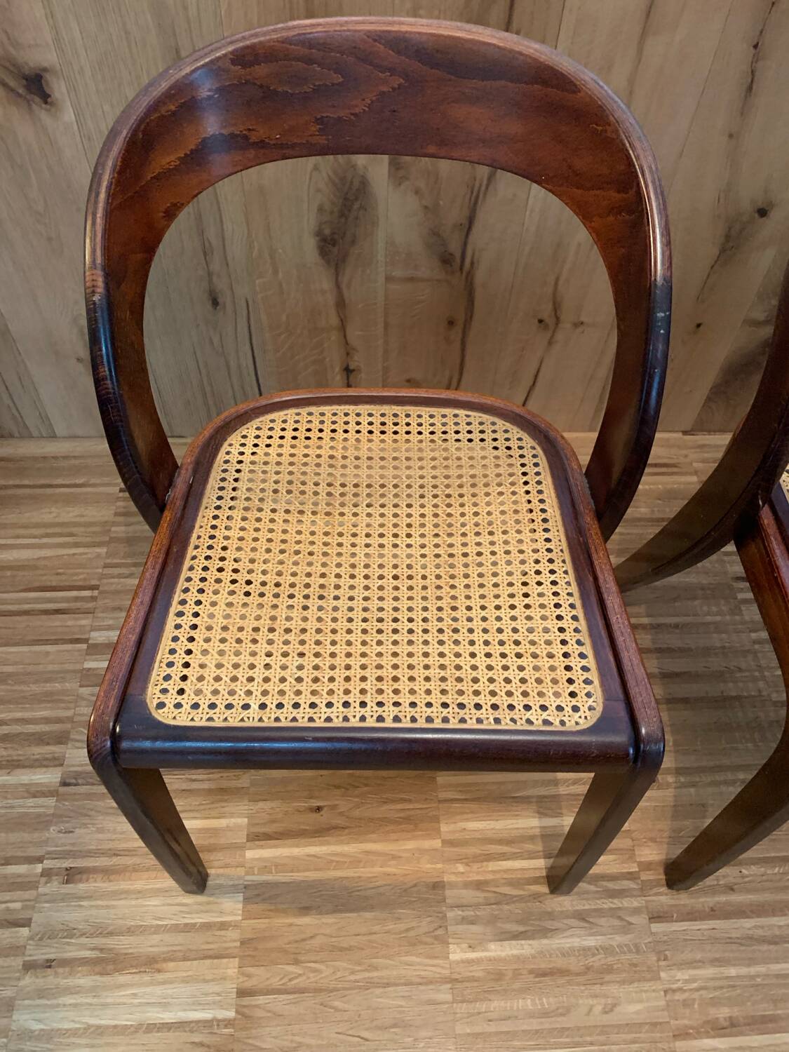 Baumann table and chair set