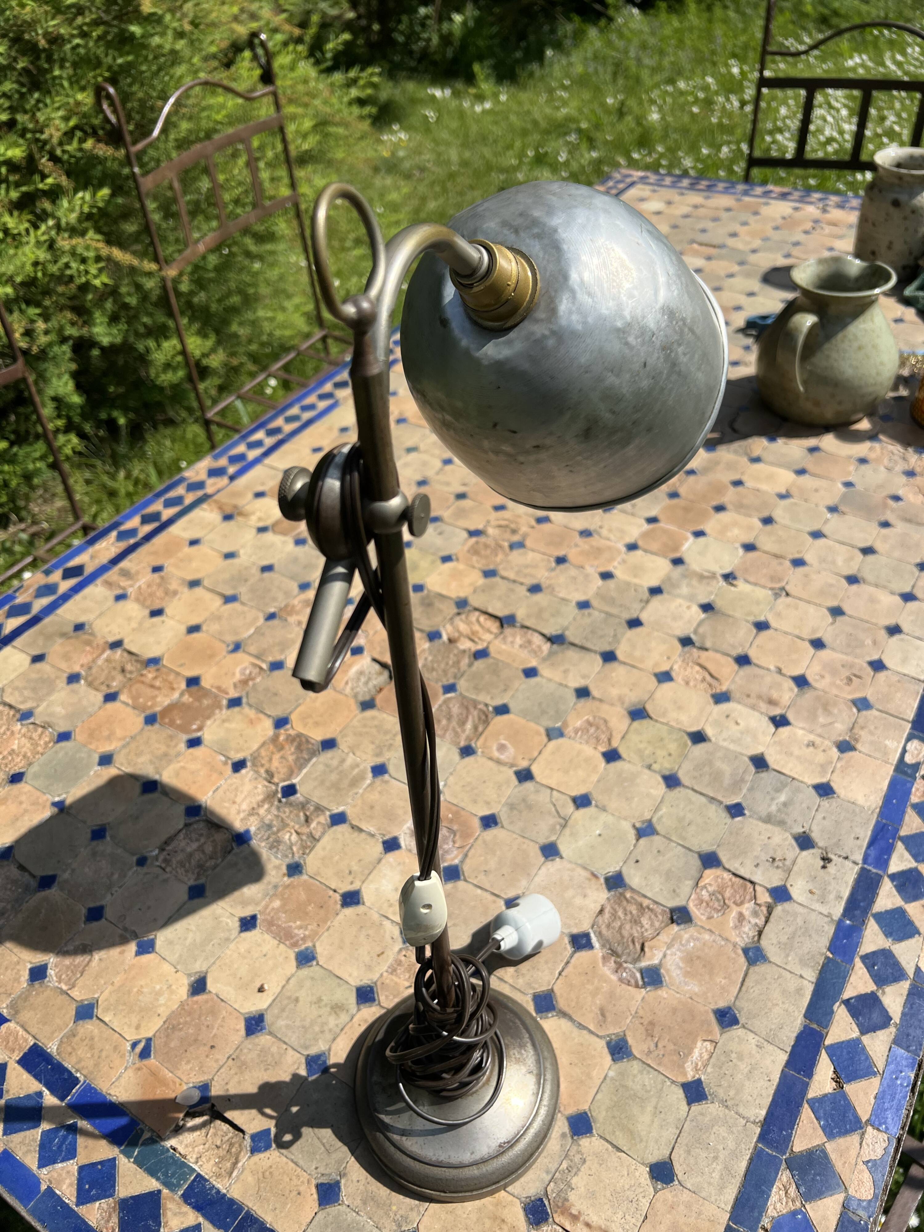 Vintage industrial articulated desk lamp in patinated metal