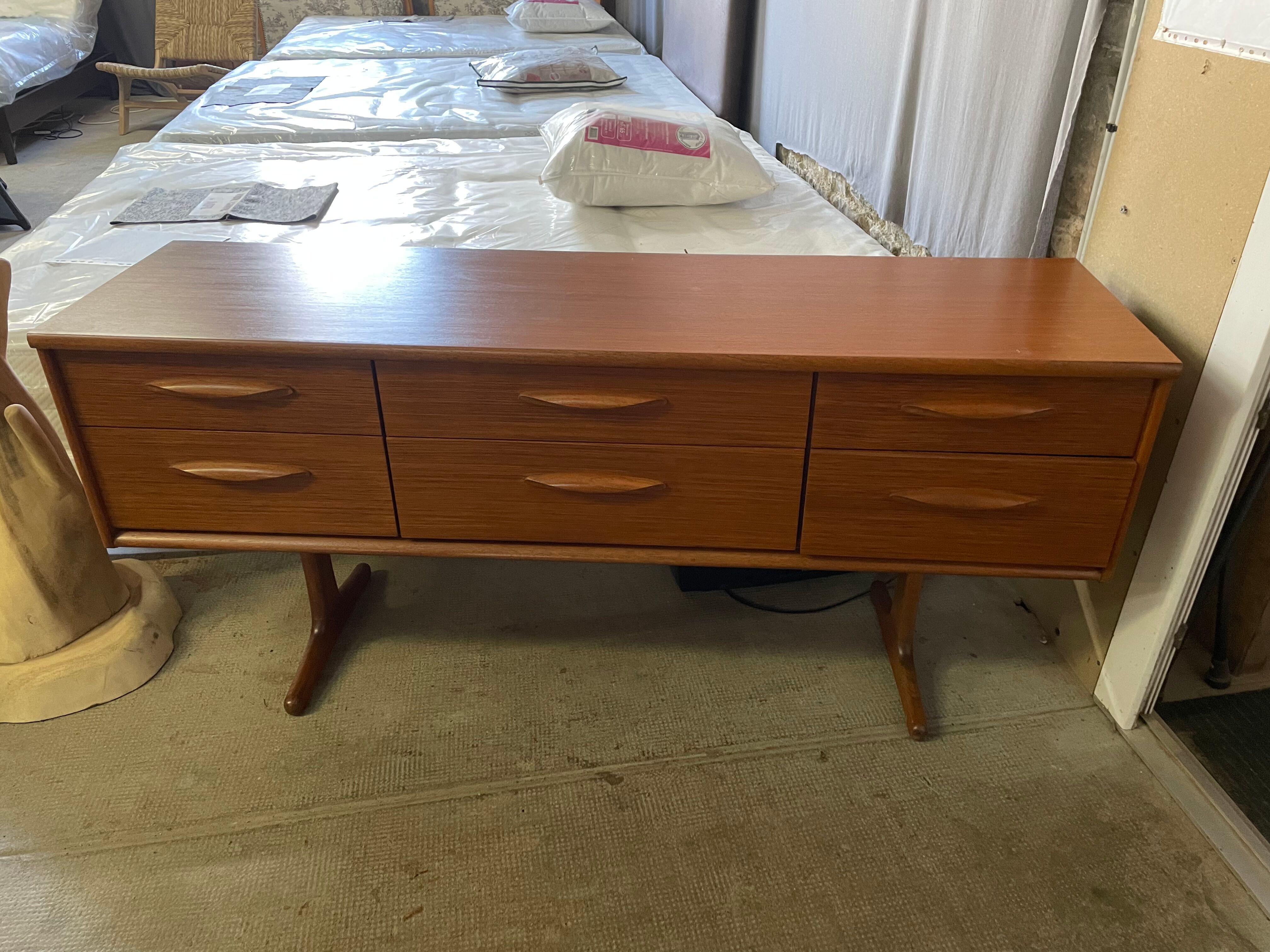 Vintage chest of drawers 6 drawers