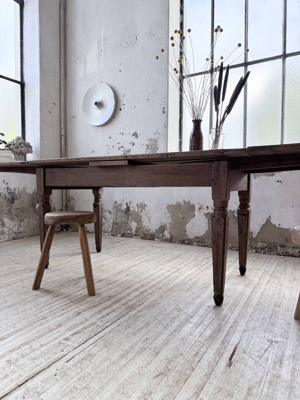 Solid oak farmhouse table with integrated extensions 1950