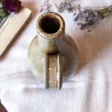 Bottle Pottery in beige sandstone