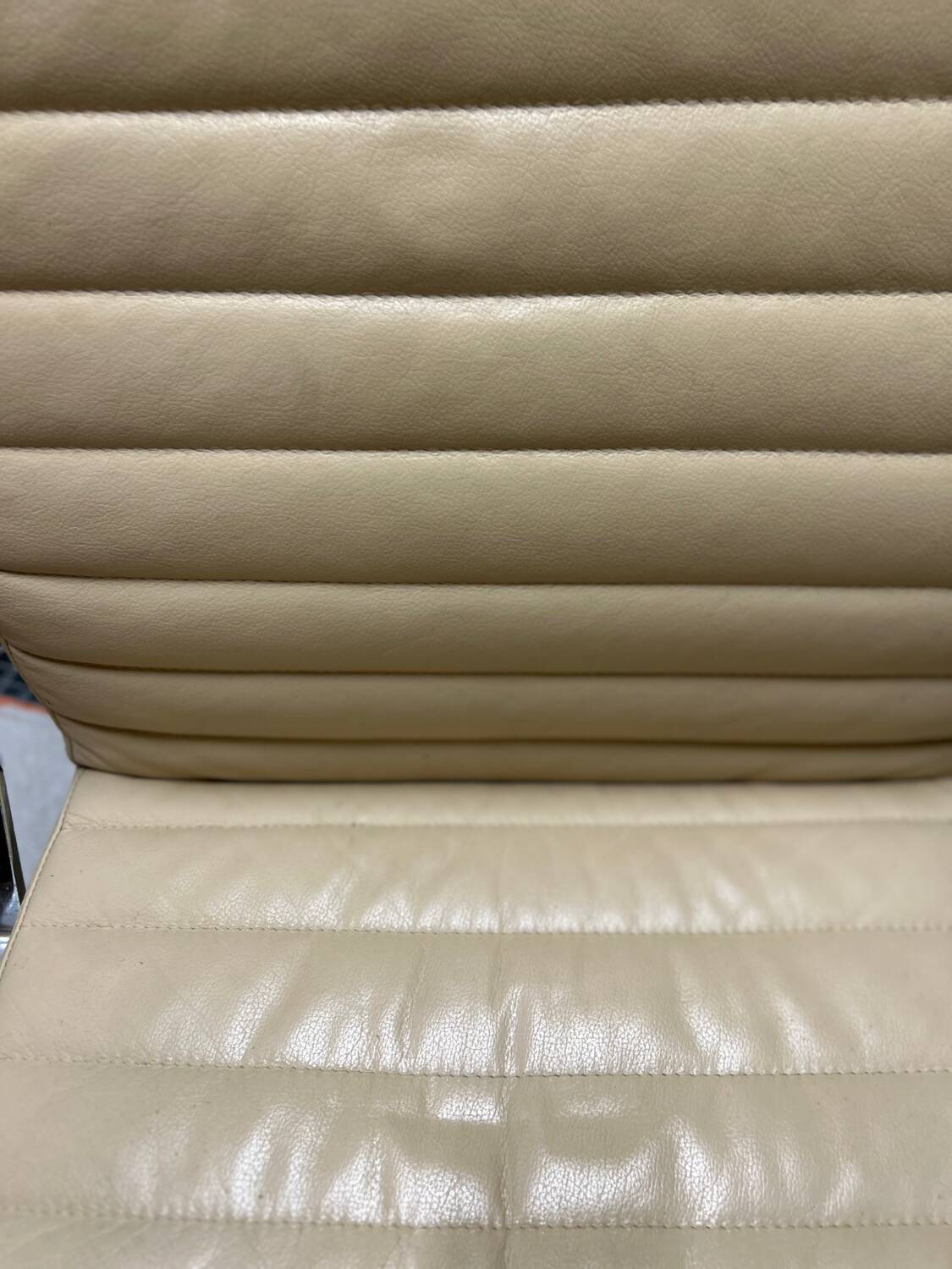 Chaise de bureau tournante en cuir