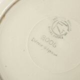 8 green Vichy plates