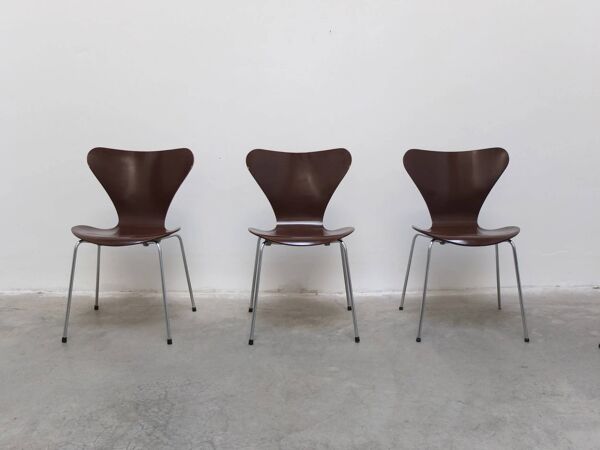 Ensemble de 6 chaises 'Series 7' par Arne Jacobsen pour Fritz Hansen, 1975