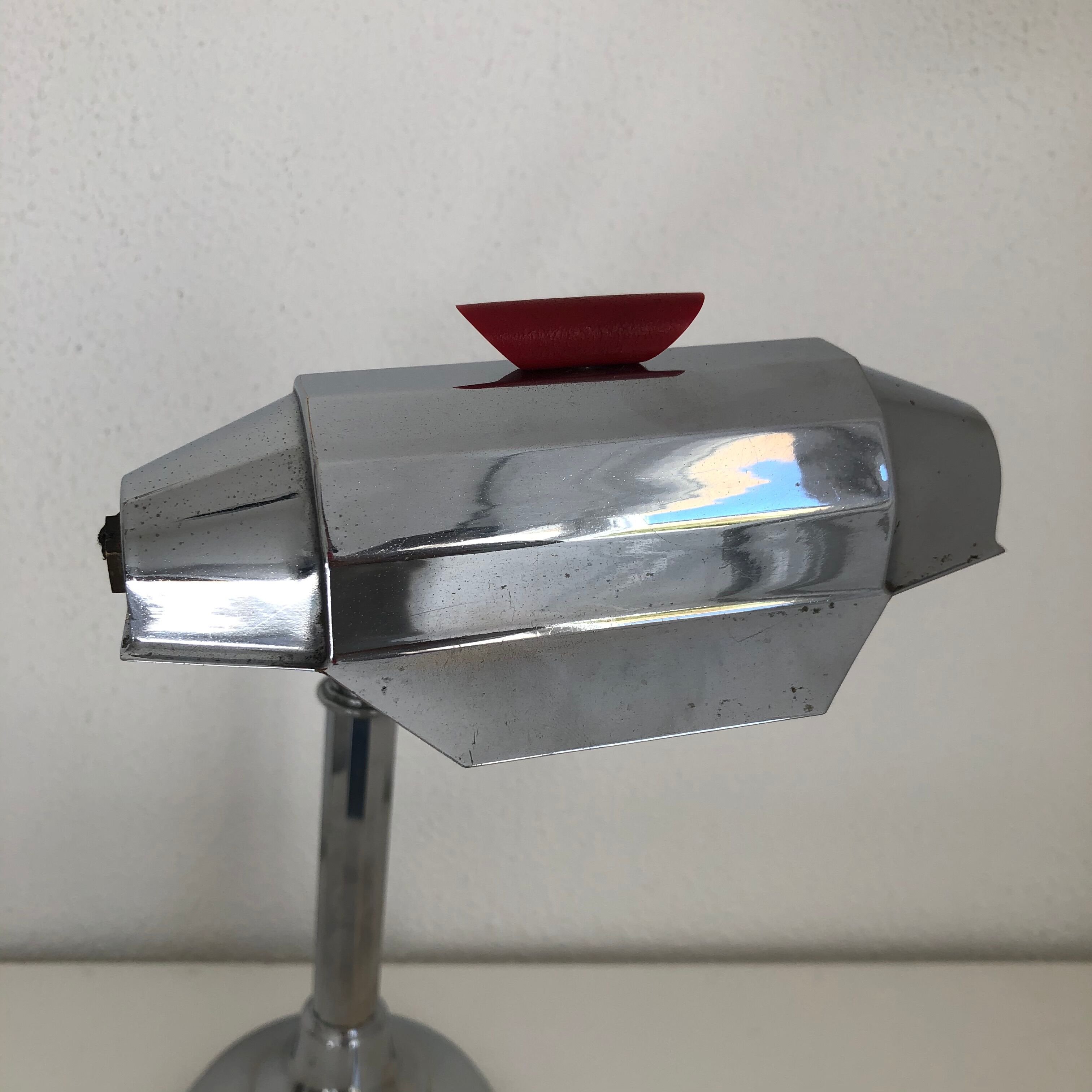 Vintage 1930 vintage chrome art deco lamp