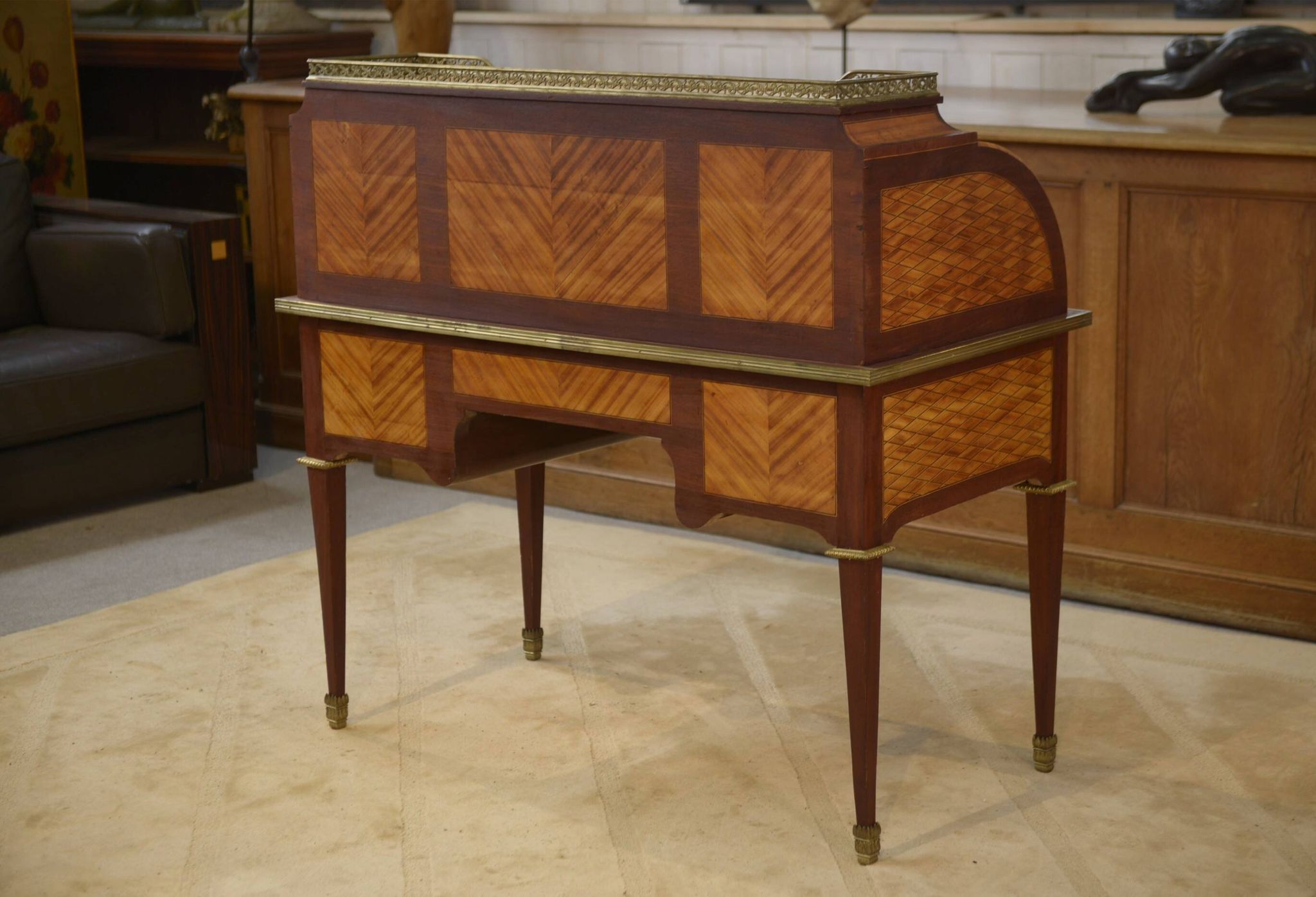 Louis XVI style cylinder desk in marquetry from the Napoleonic III period.