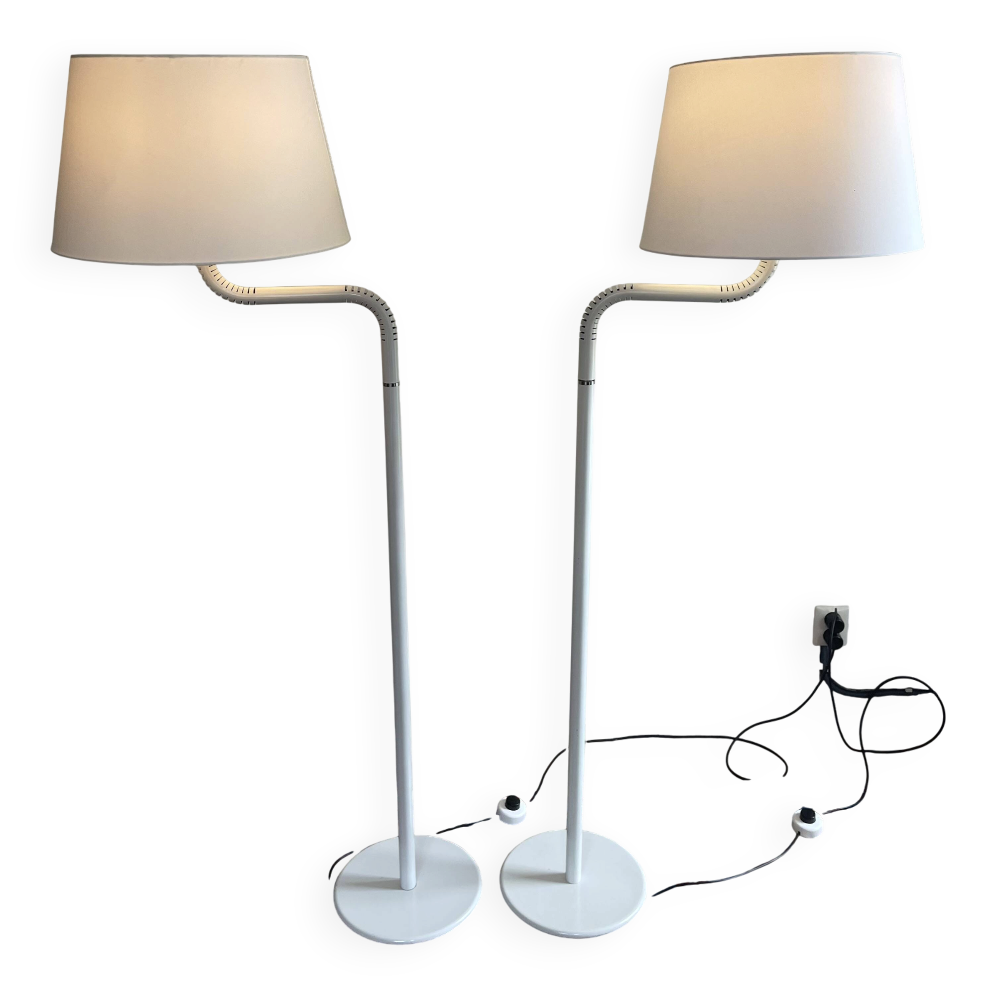 Set of two white Artifort 270 retro, standing lights