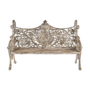 banc en fonte sculptée - bois