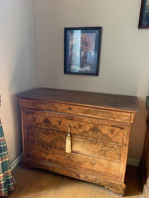 Louis philippe chest