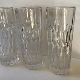 Six verres en cristal taillé