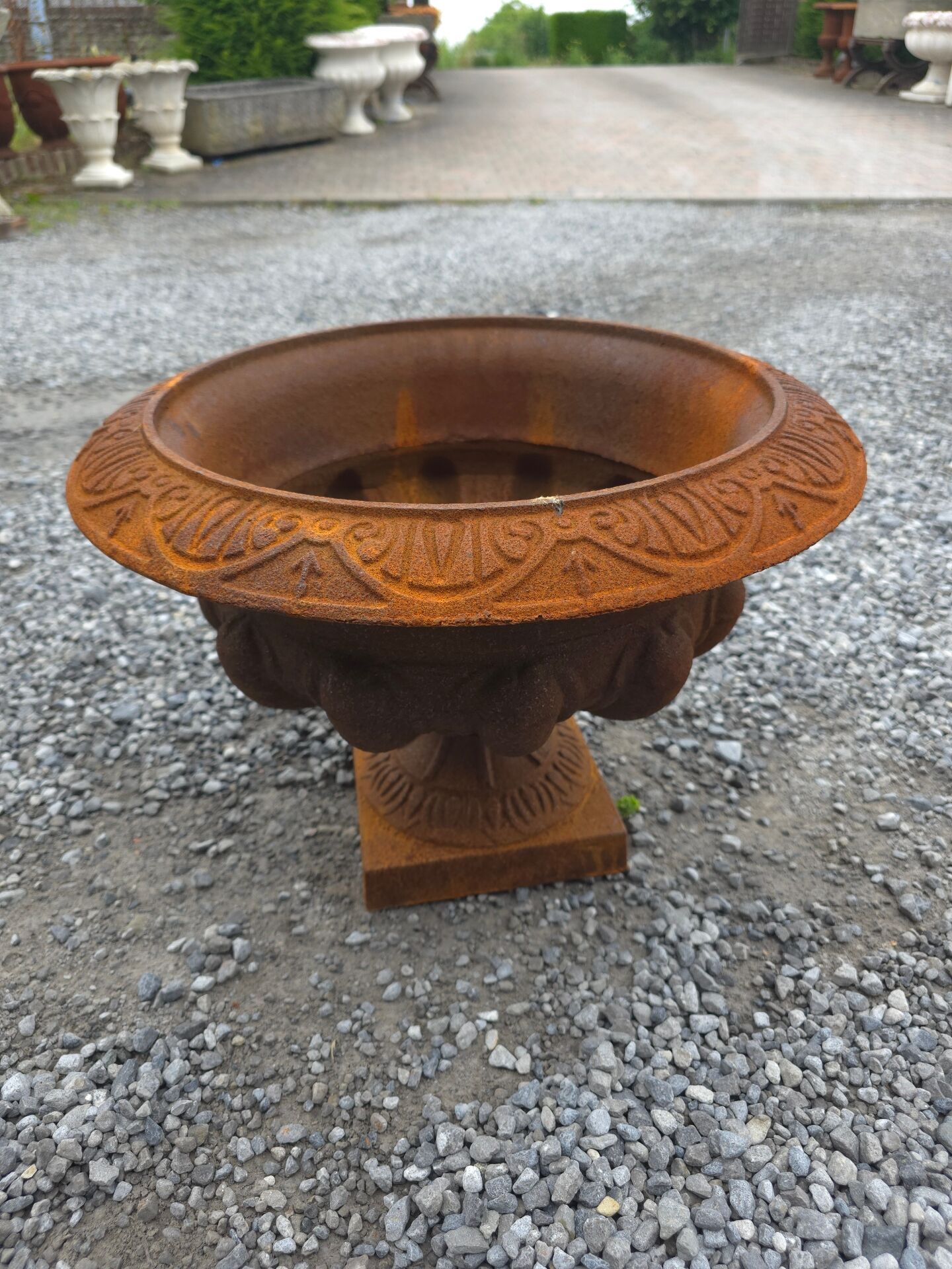 Medical vase in cast iron