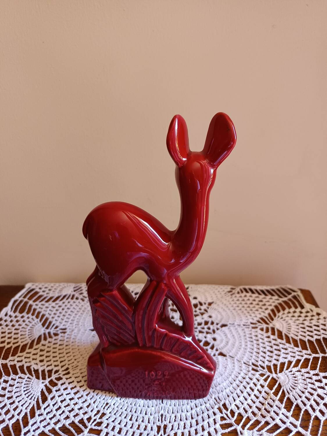 Bibelot Biche Saint Clément Rouge / bordeaux en céramique
Art Déco