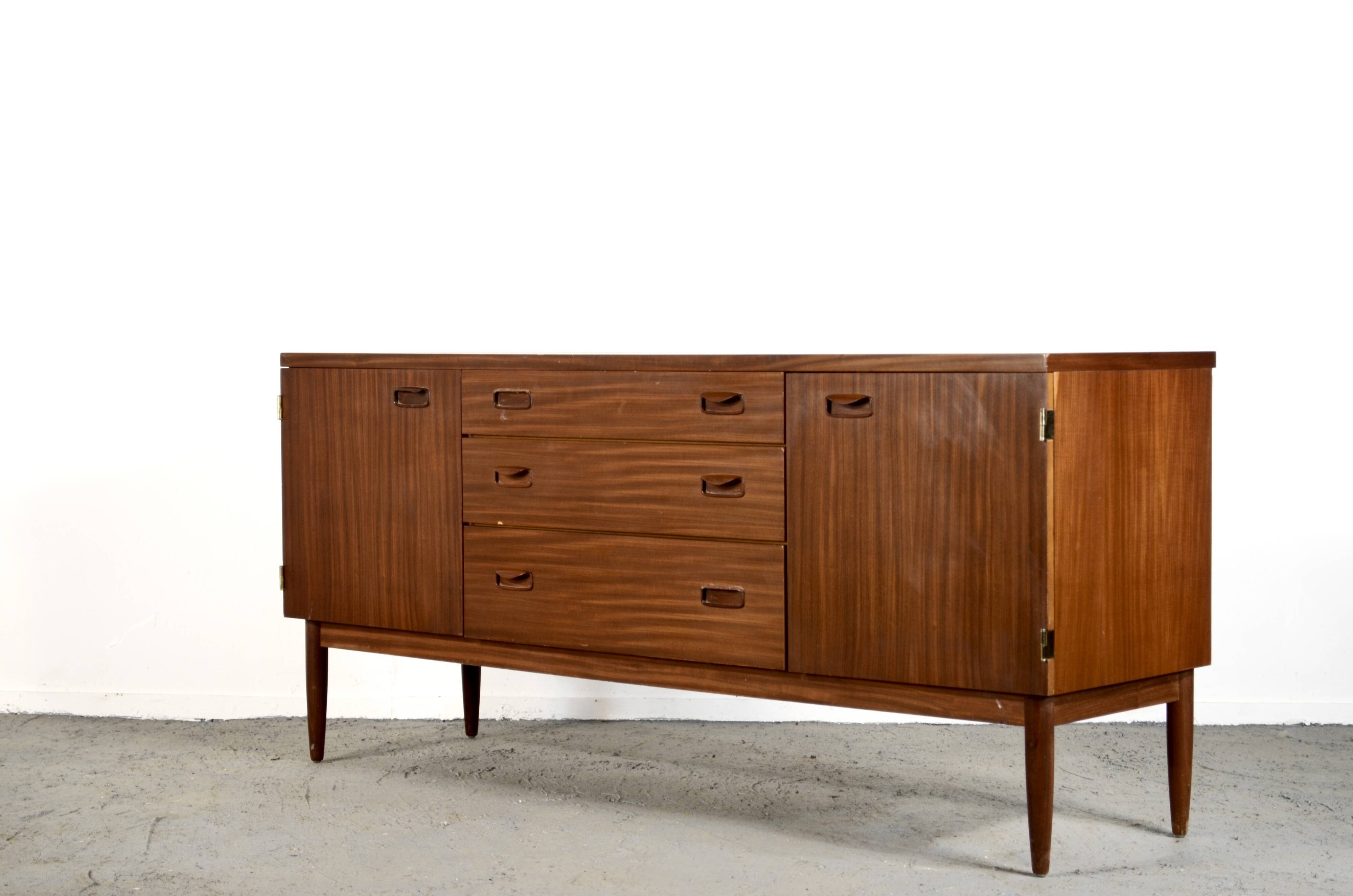 Stylish Vintage Danish Style Teak Sideboard / Dresser. Midcentury Modern