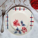 Assiettes plates anciennes dépareillées en faïence