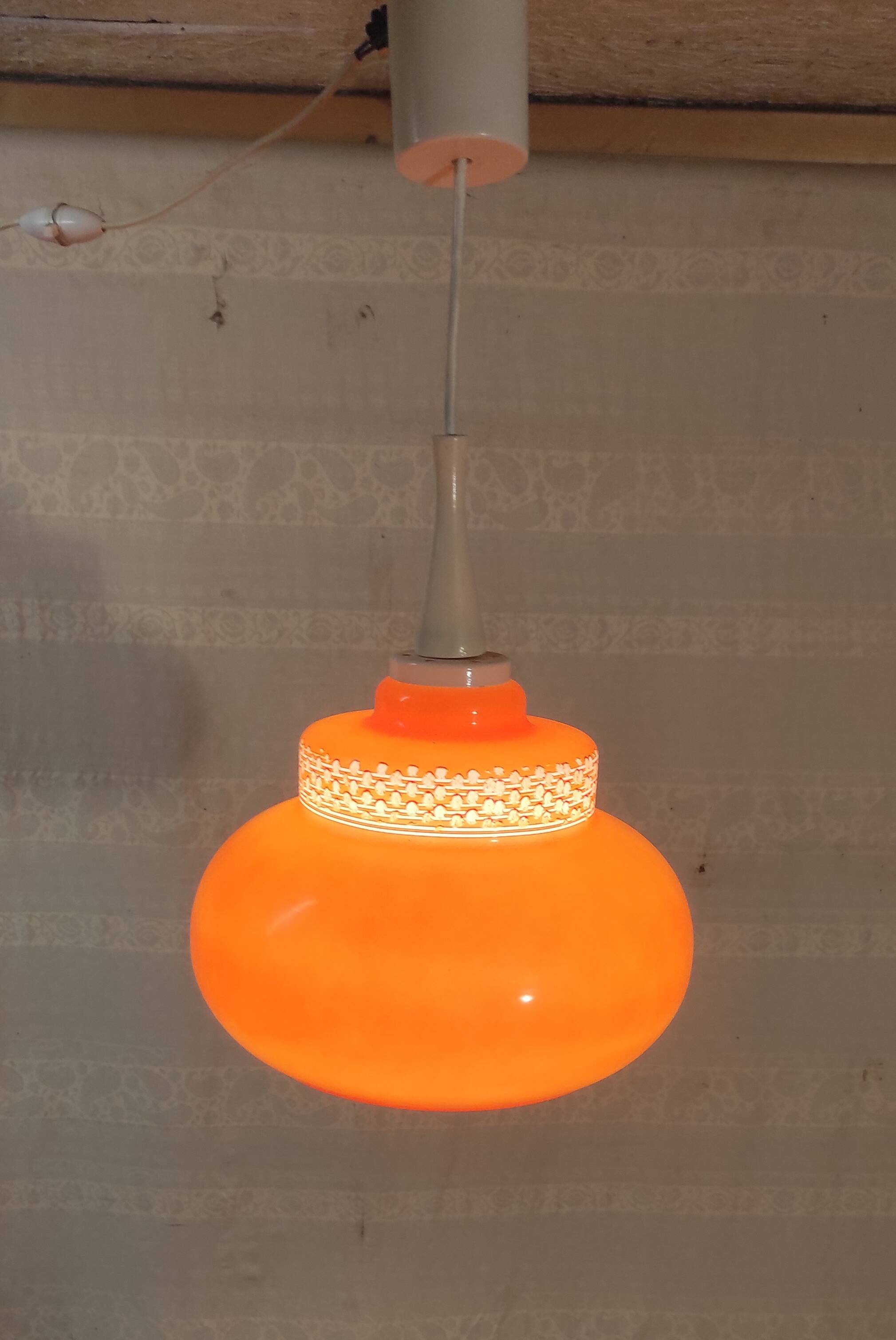 Orange vintage suspension - 1960s/70s