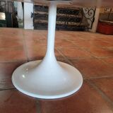 Tulip foot coffee table