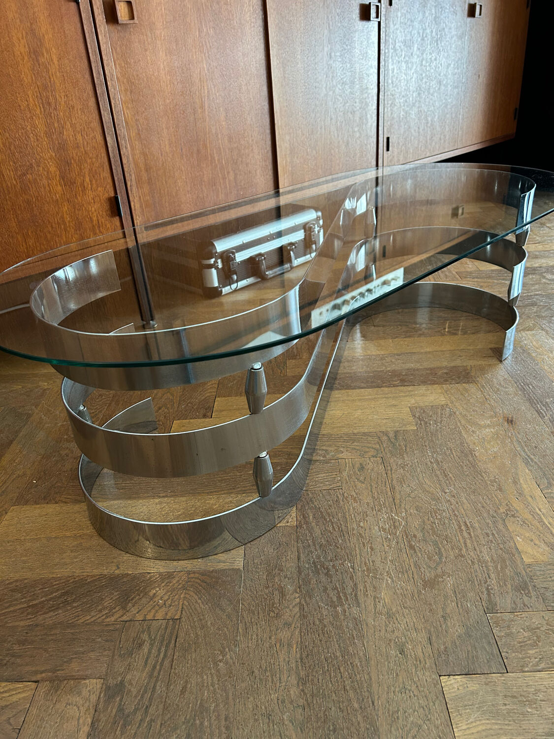 70s oval design coffee table in glass with chrome legs