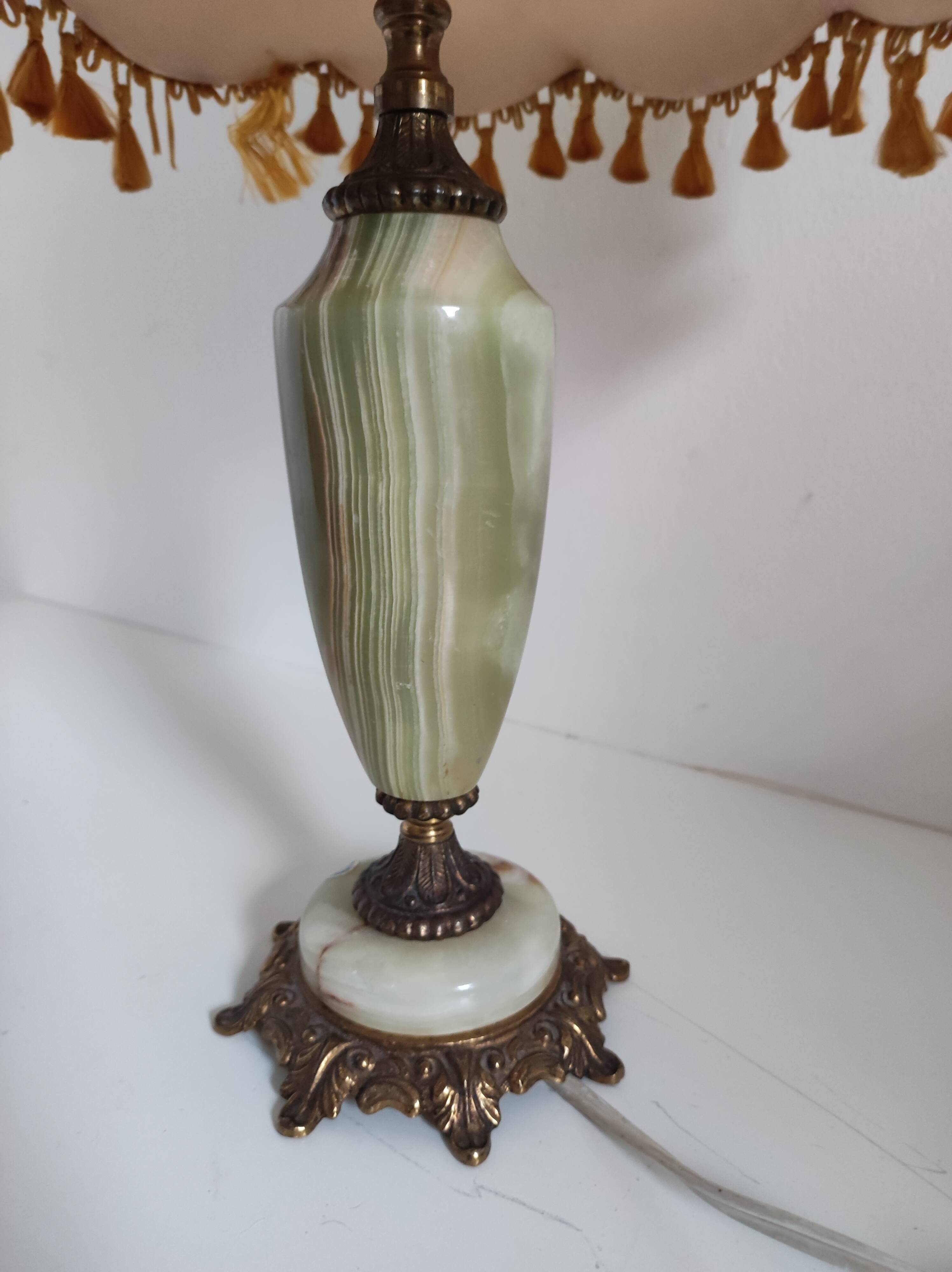 Foot lamp in onyx lampshade silk