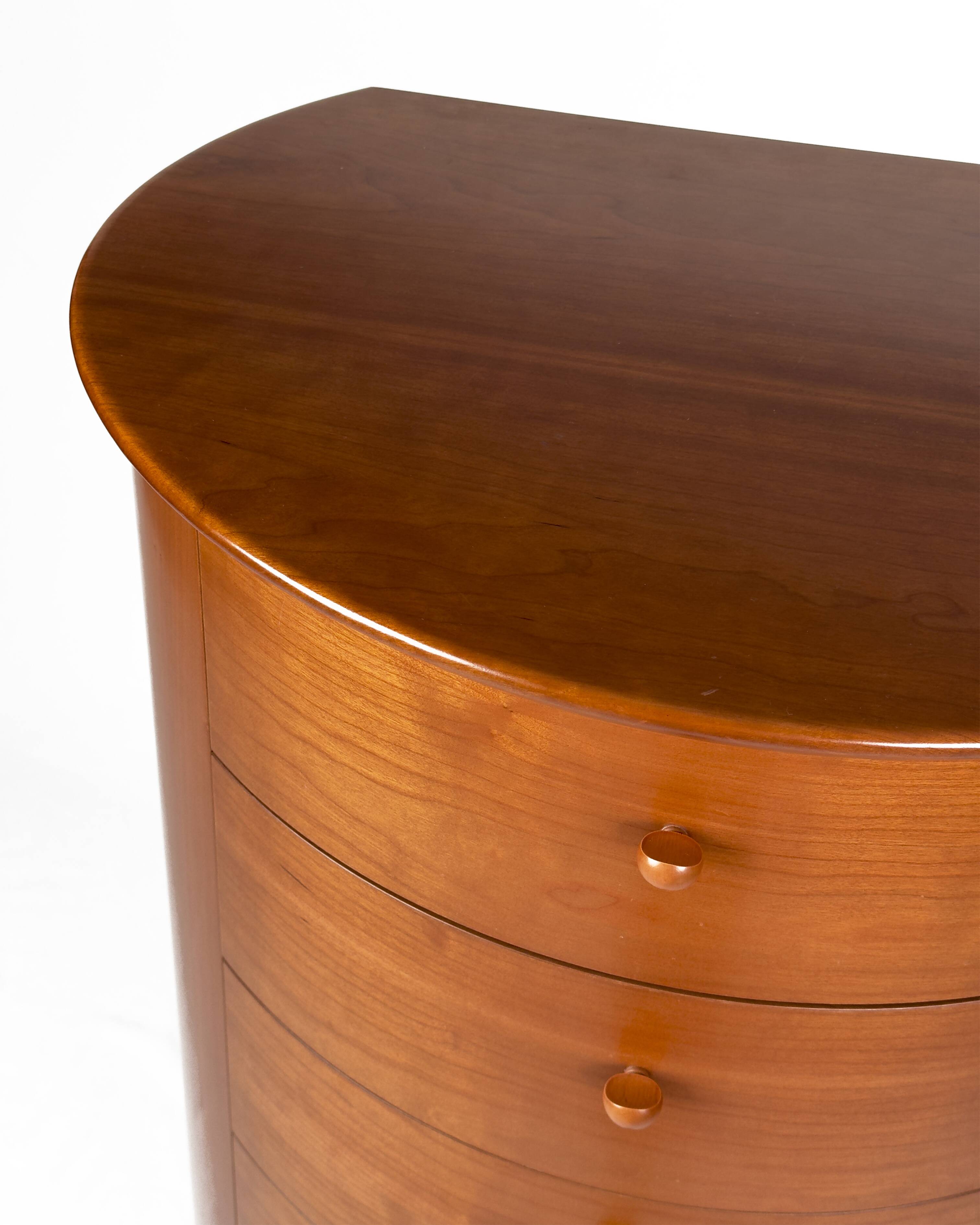 Commode italienne moderne en merisier, années 1970