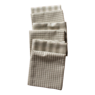 Lot 6 gingham cotton napkins and beige linen tiles