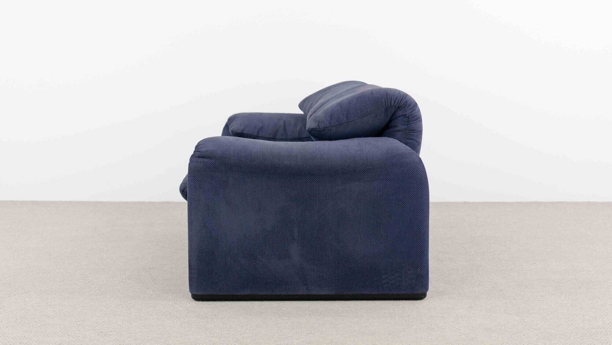 Cassina Maralunga 2-seat Sofa by Vico Magistretti