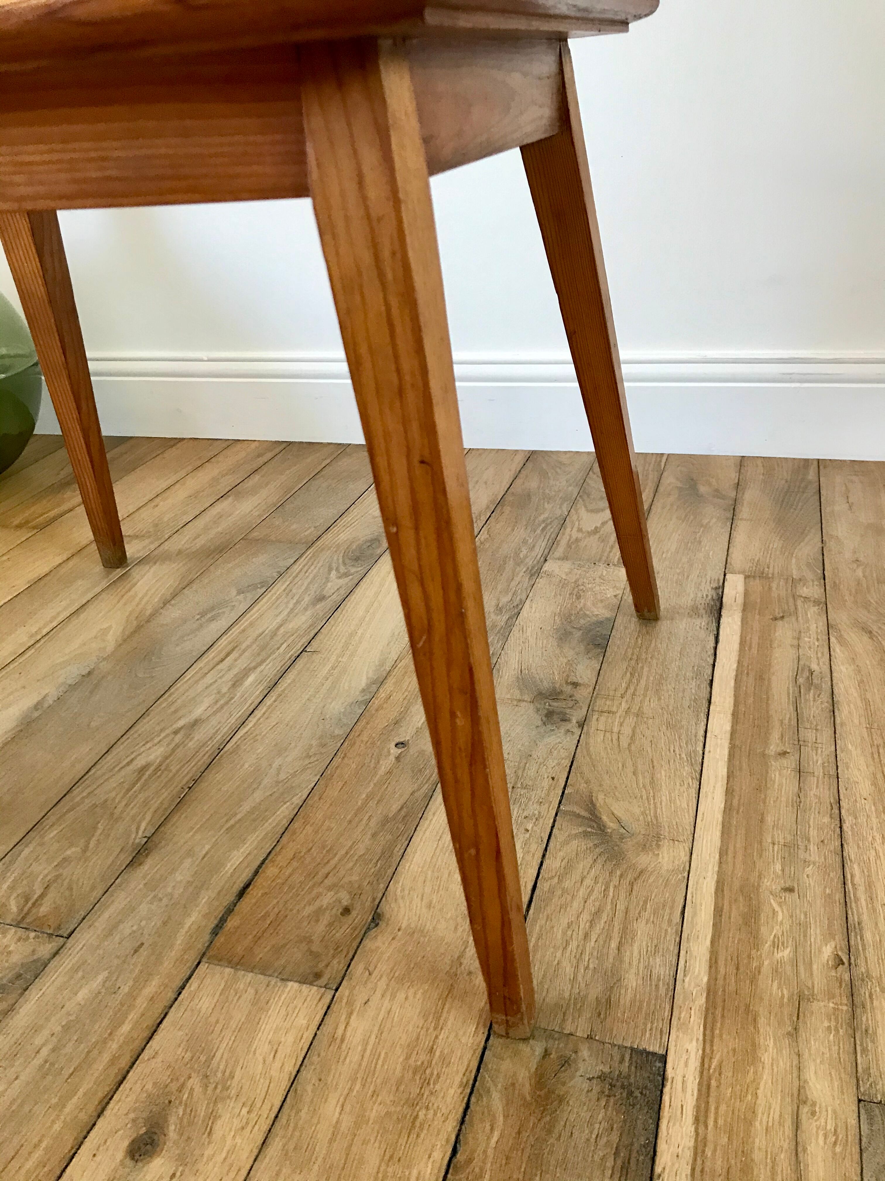 Table basse scandinave en bois années 50-60