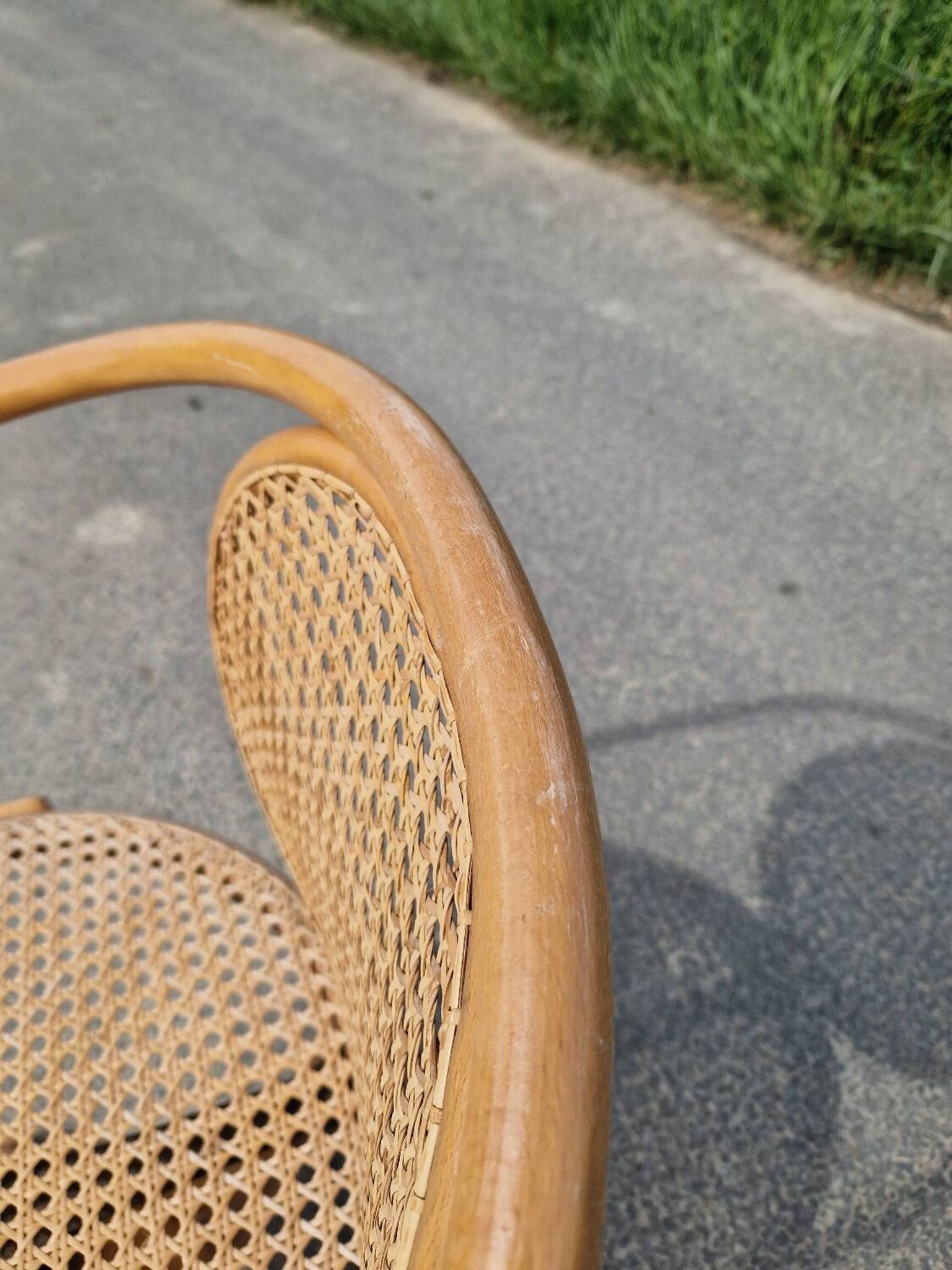 Thonet 5501 curved wood armchair