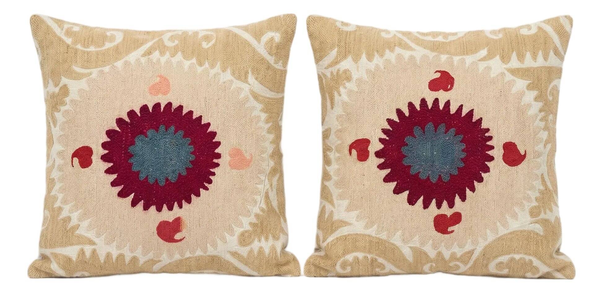 Lot de 2 housses de coussin brodées vintage 66x69 cm