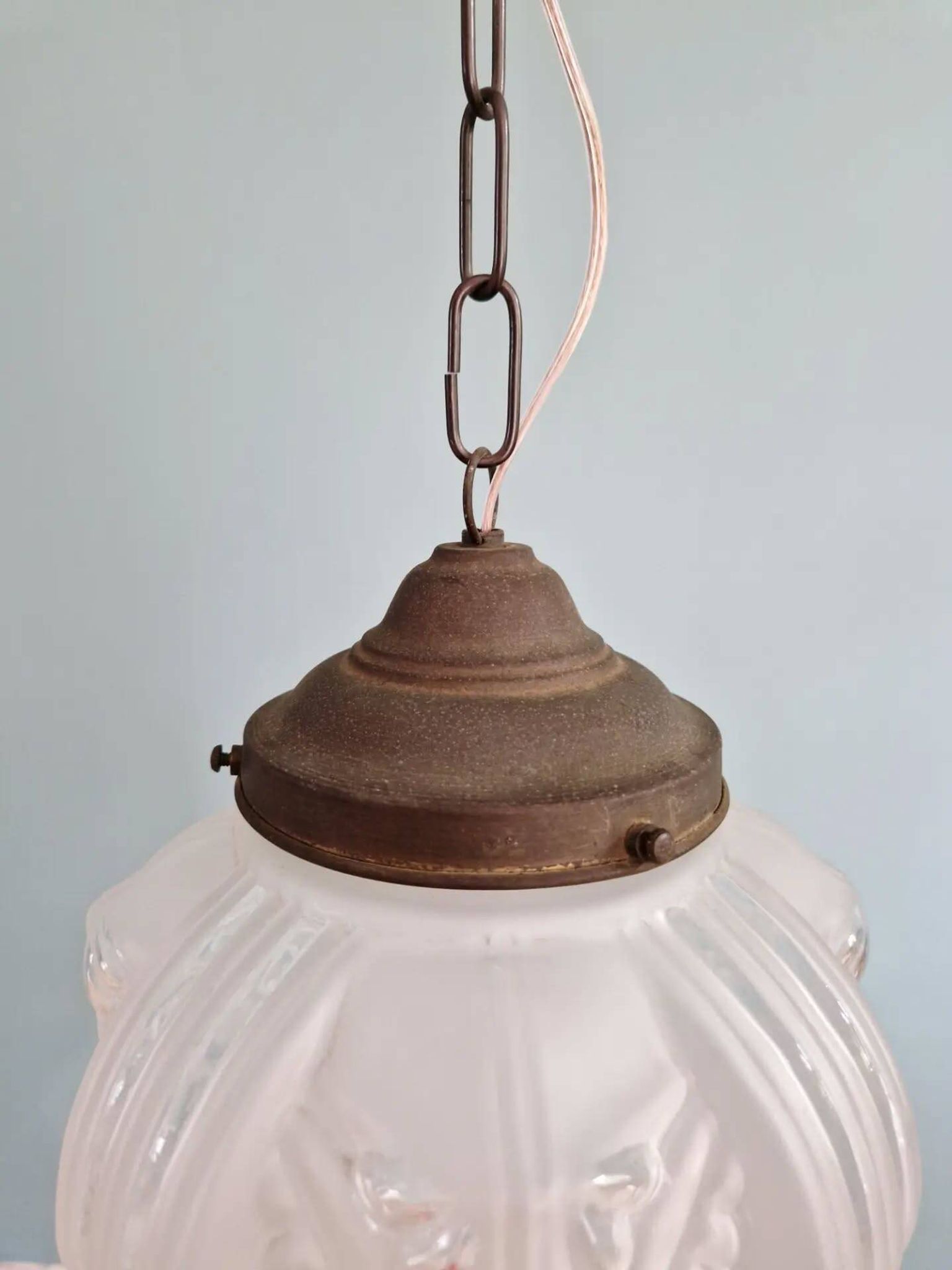 Art Deco pendant light in frosted transparent glass, 1920-30.