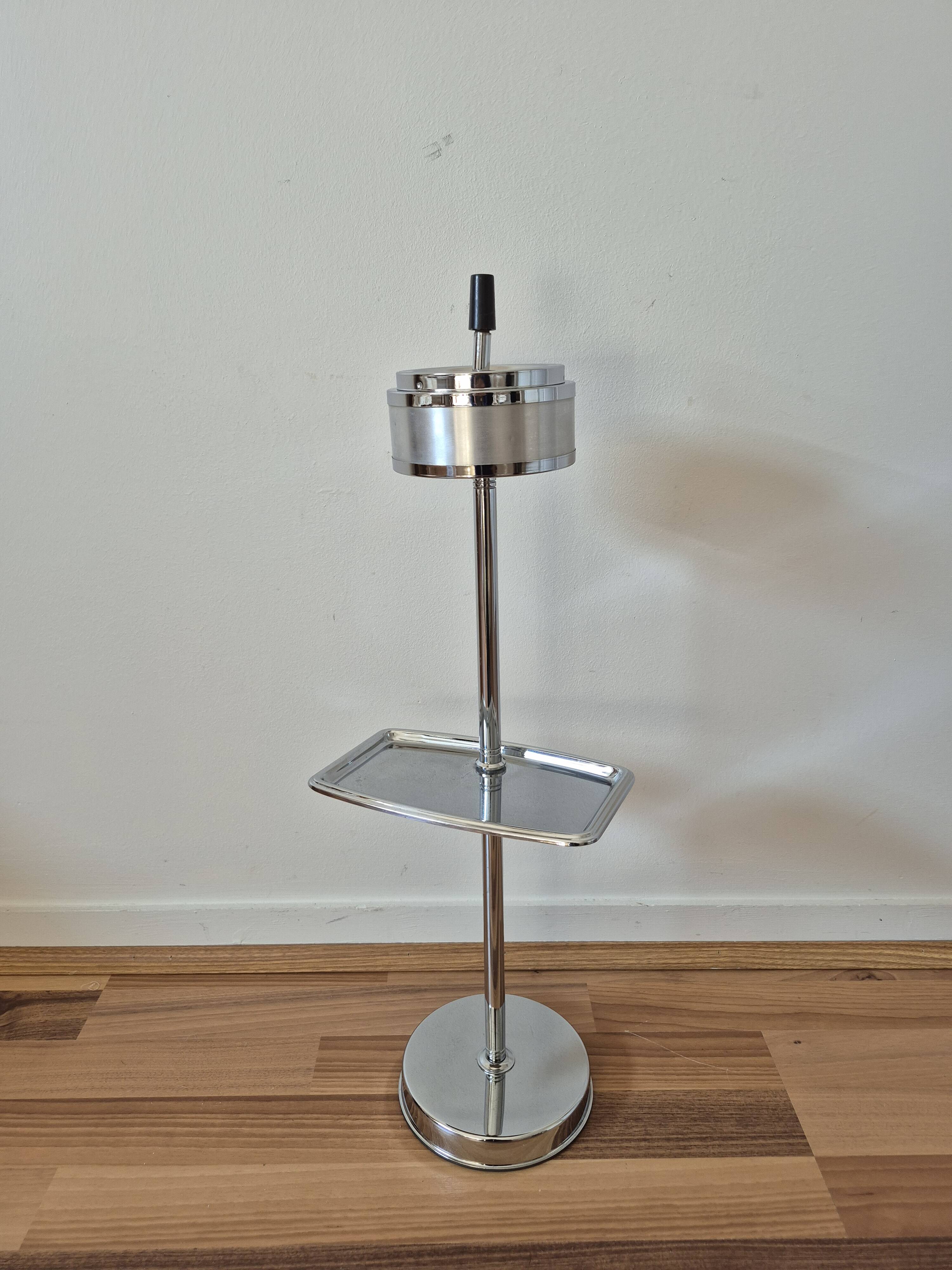 Vintage cigarette display and dispenser made in the 1960s.