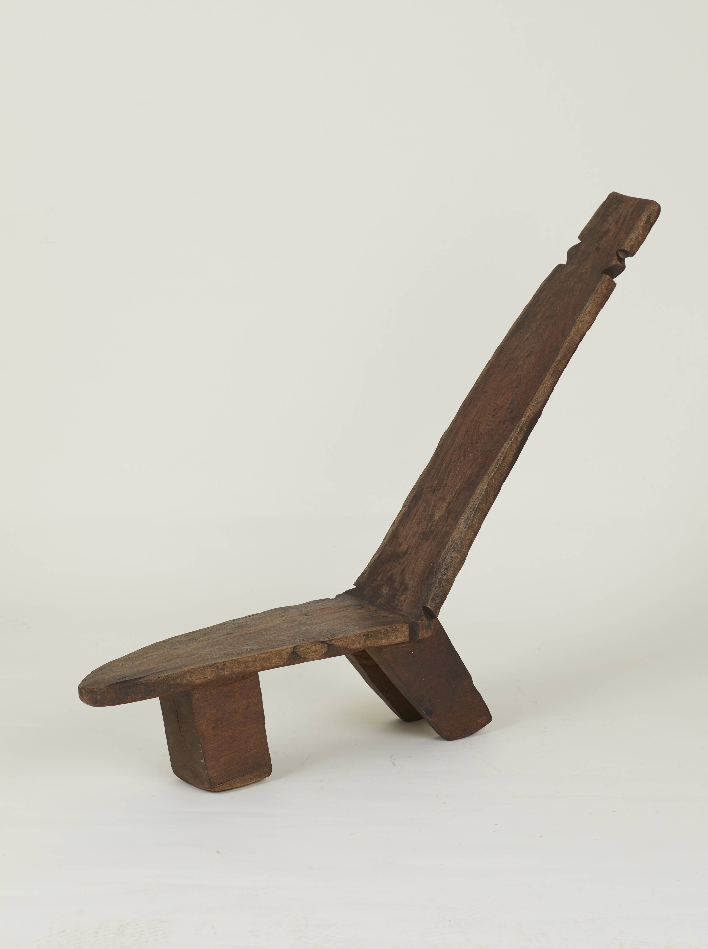 Vintage West African monoxyl wooden chair Lobi / Stargazer Circa 1950