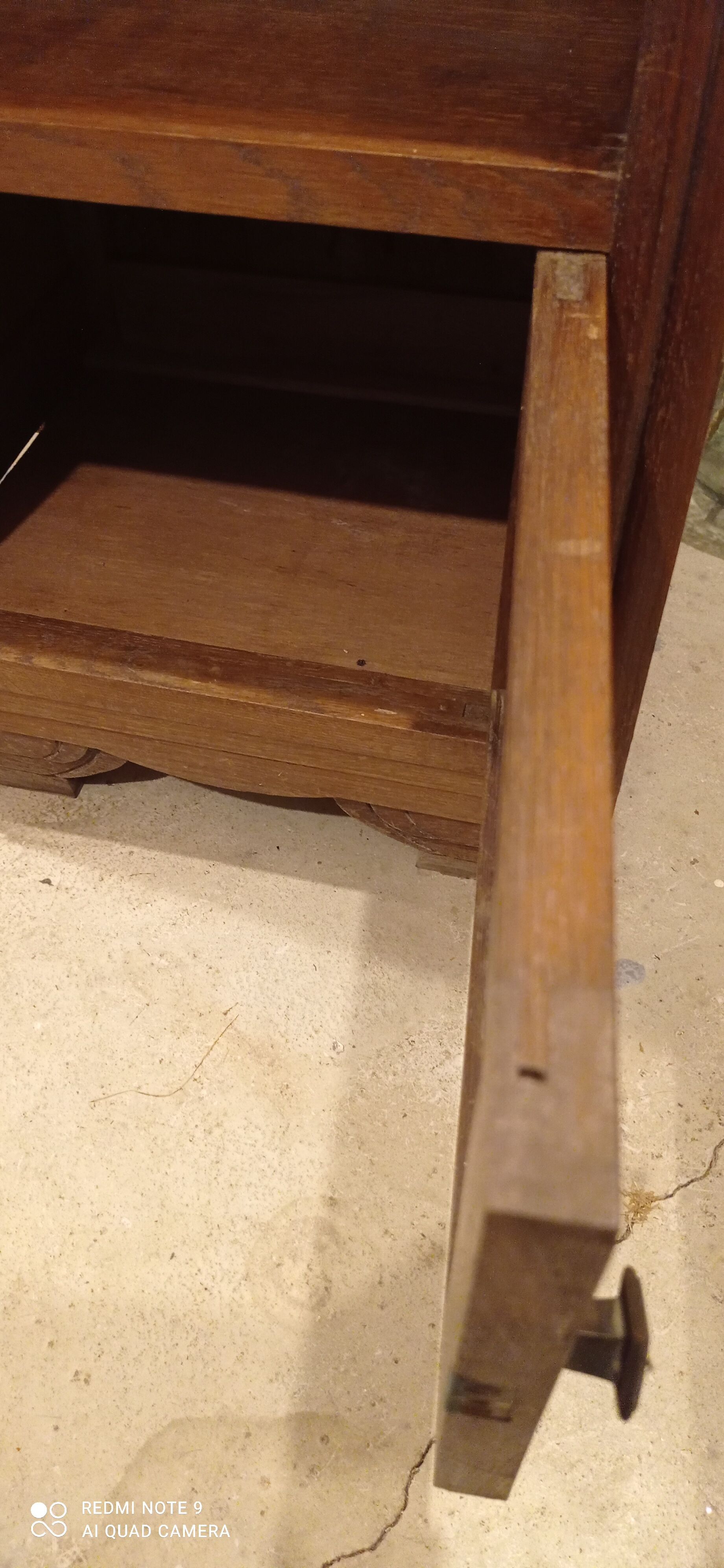 Chevet ou meuble d'entrée