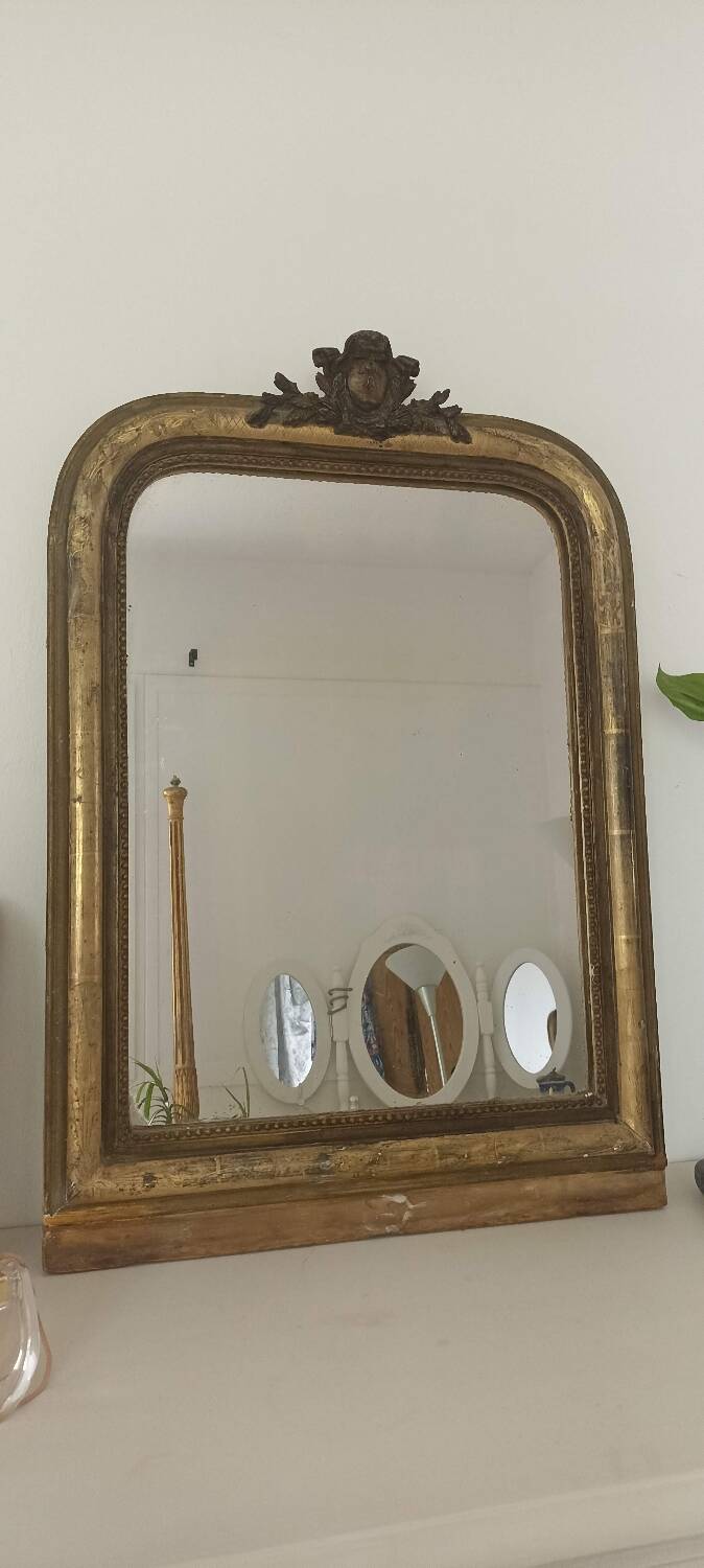 Louis-Philippe gilded mirror with pediment