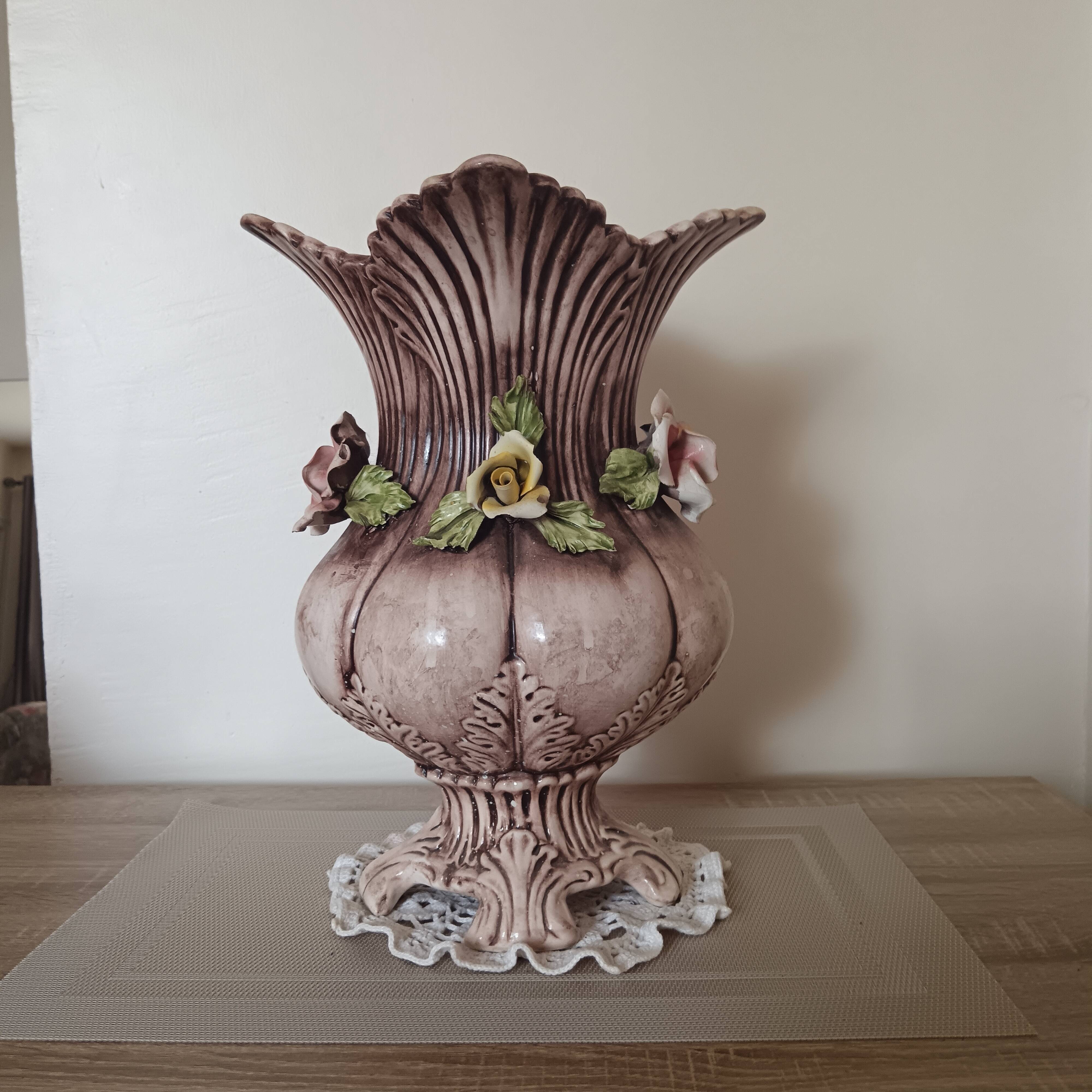 Decorative porcelain vase in Capodimonte style.