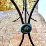 Table d'appoint base en fer forgé et plateau en verre
