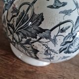 Broc de toilette en terre de fer Longchamp Pavots bleu-gris Fin XIXe