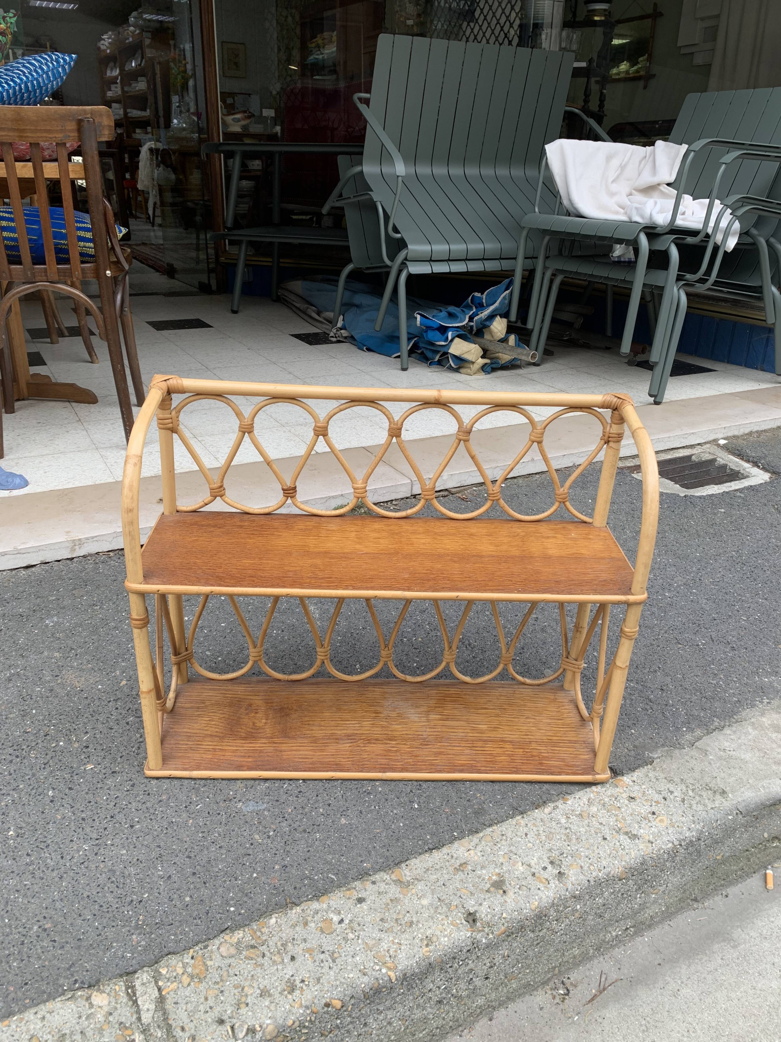 Wall shelf 2 trays, old, rattan.