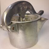 Vintage grapefruit metal citrus press