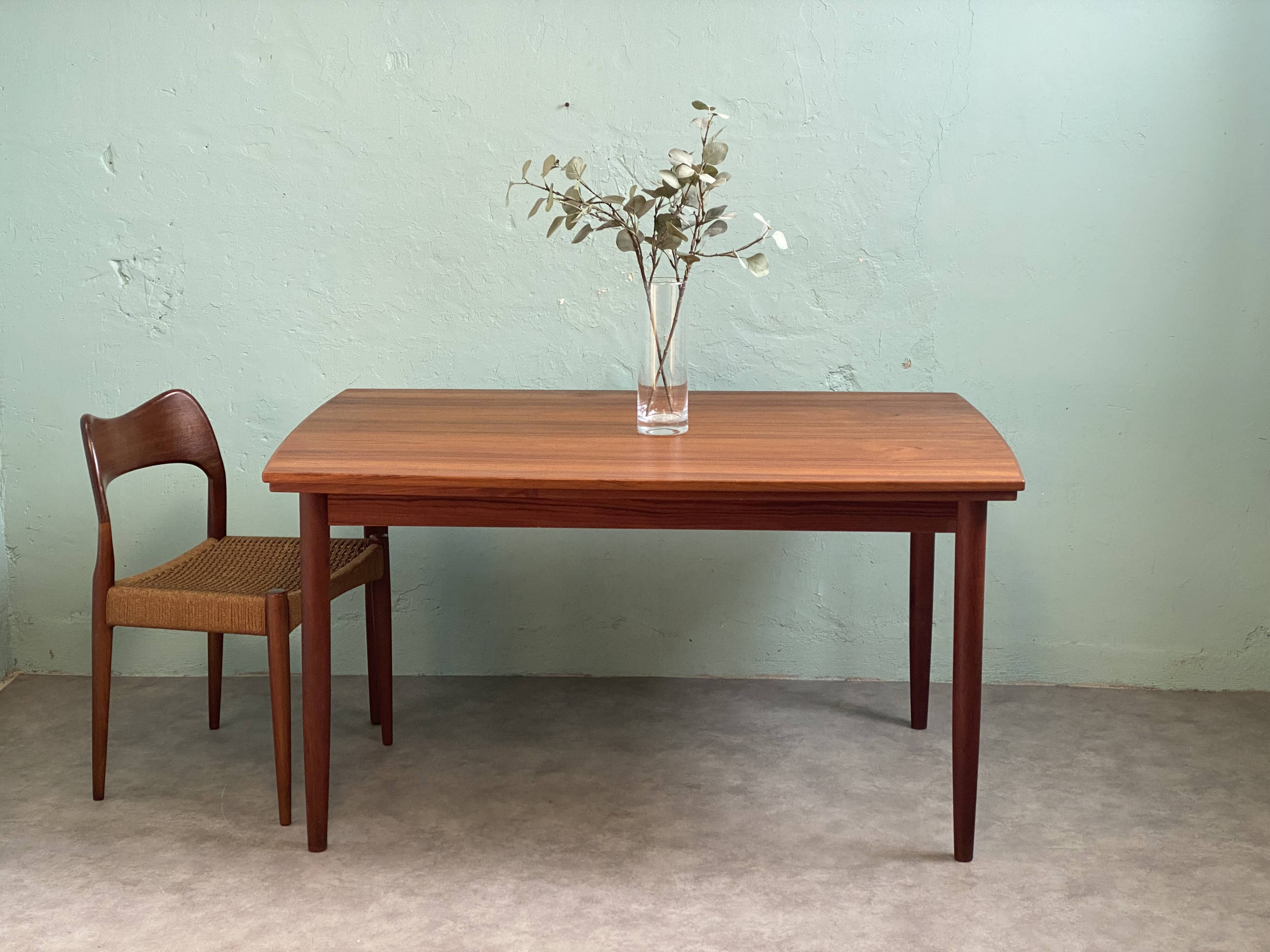 Extensible table dznoise Vejle Stole Mobelfabrik