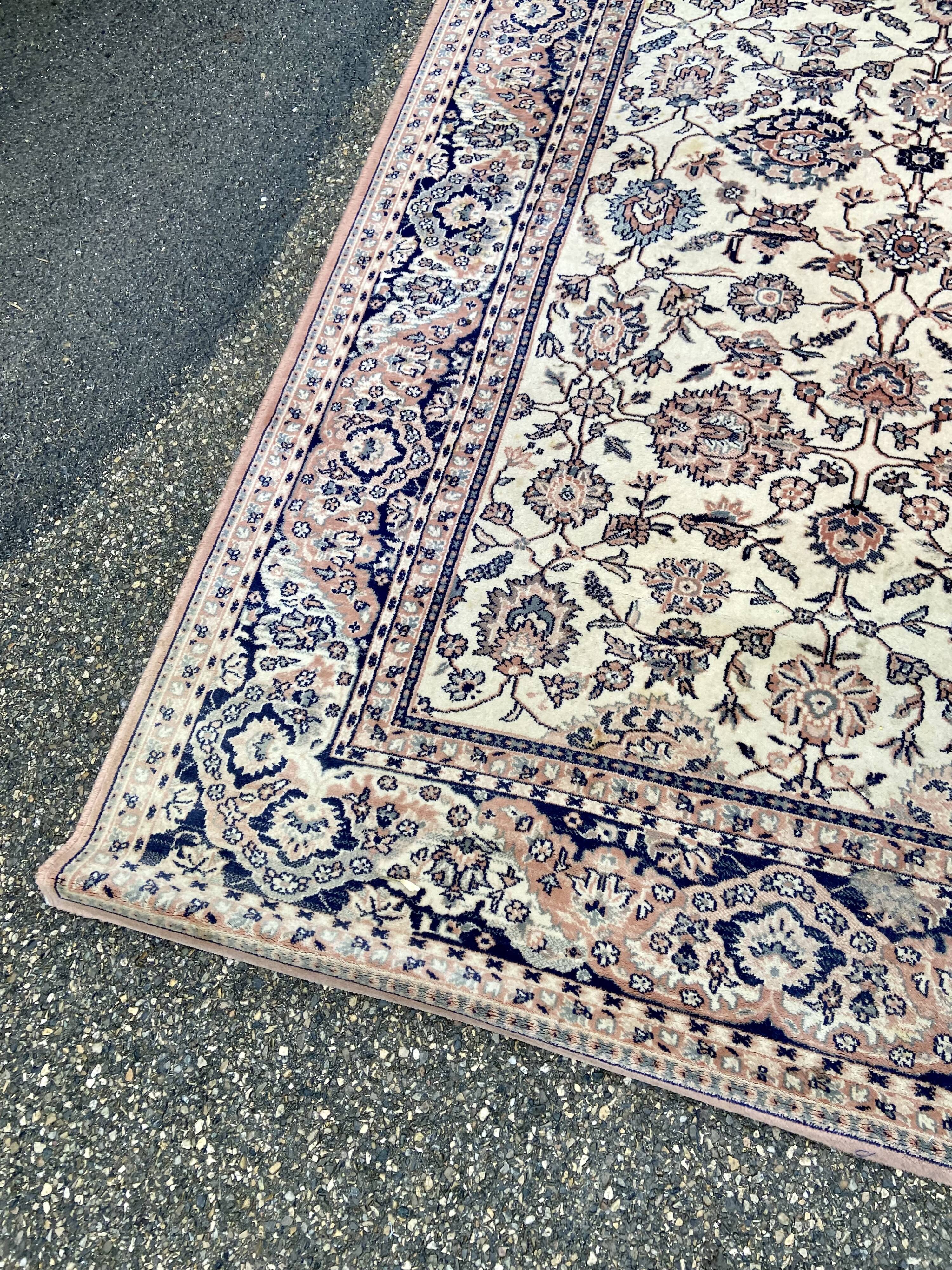 Tapis ancien rose