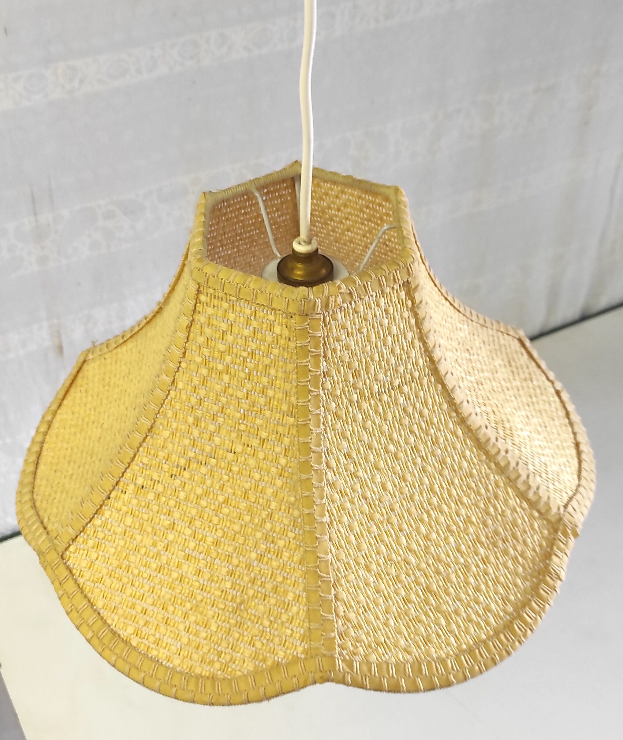 Rattan flower suspension "made in Korea" – 70s/80s