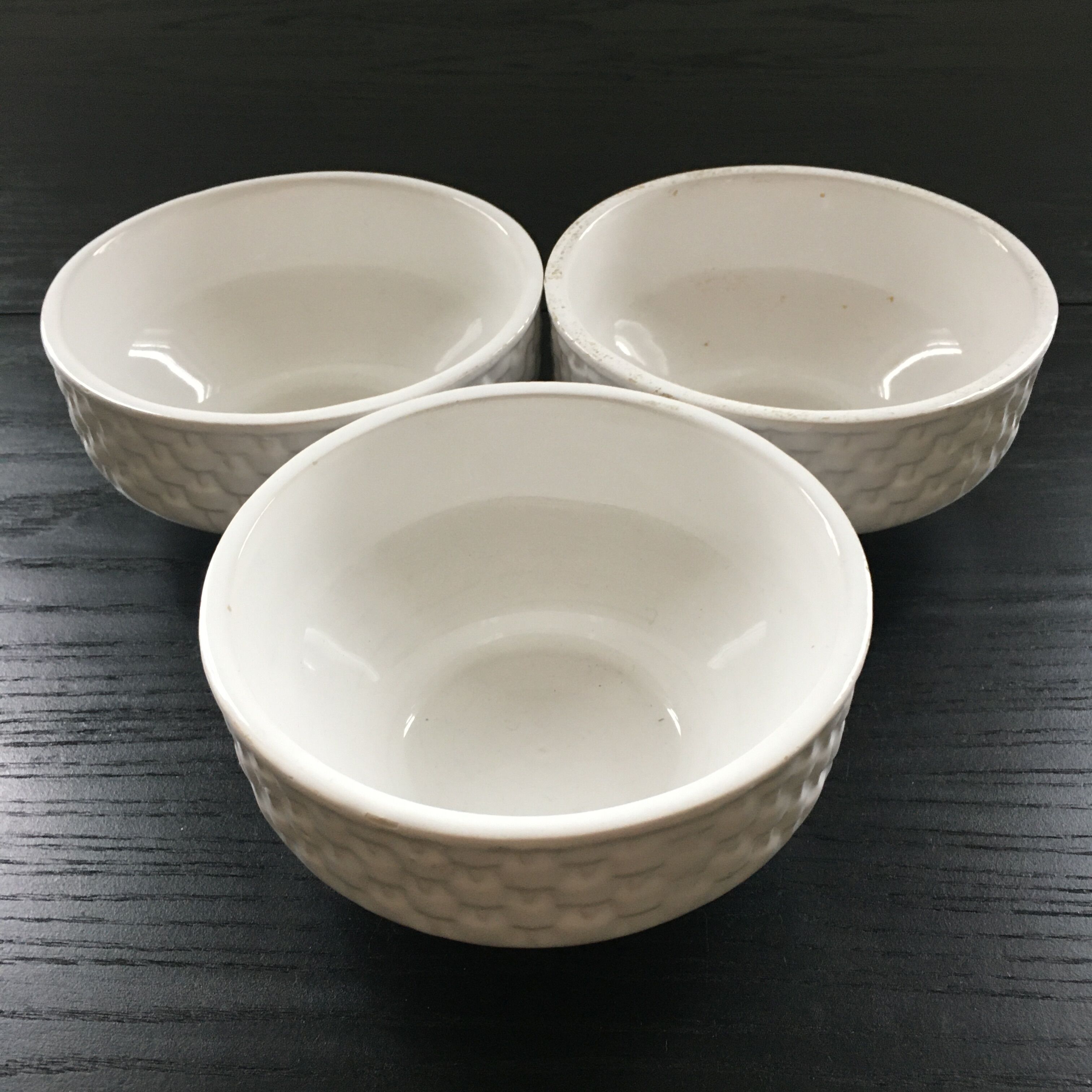 Set of 3 white slip bowls