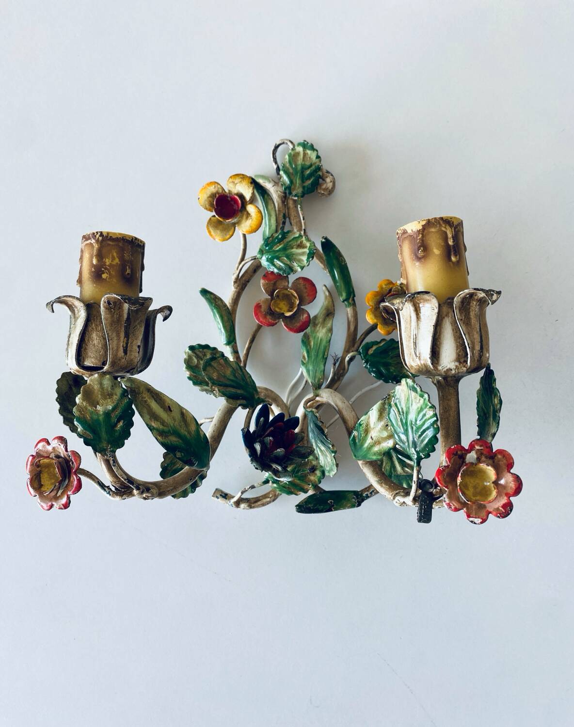 Pair of Italian wall lights