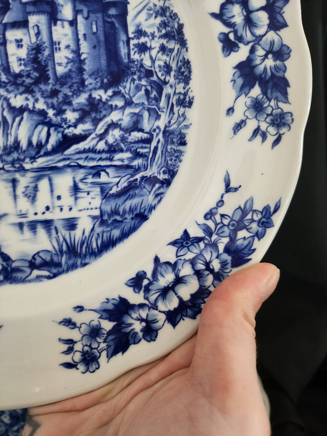 Set of 4 Pyroblan porcelain plates with vintage blue and white decor