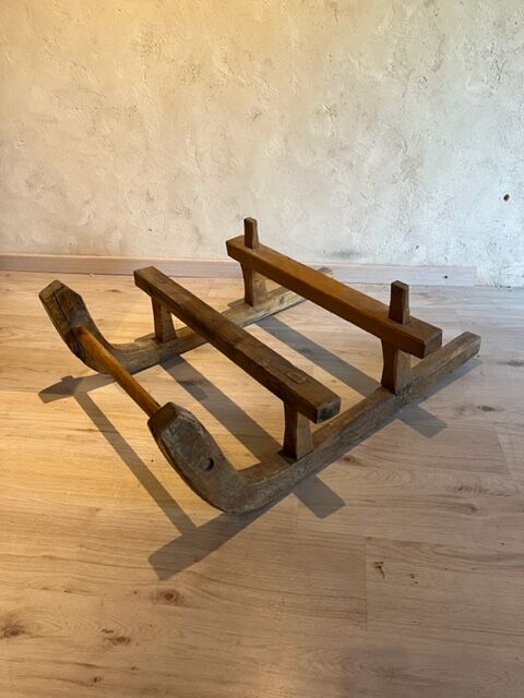 Sledge old folk art mountain