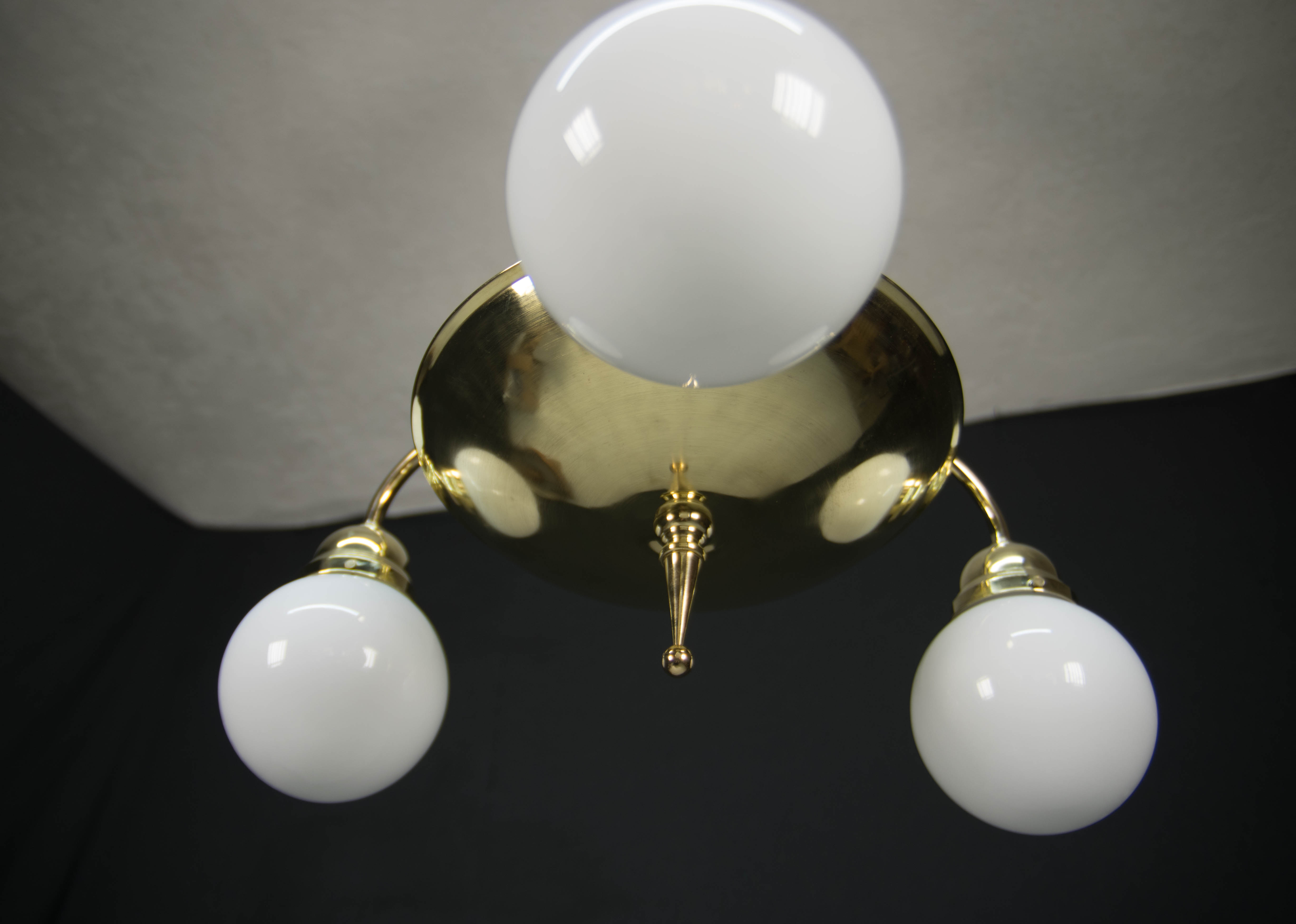 Large Rondocubistic Brass Chandelier