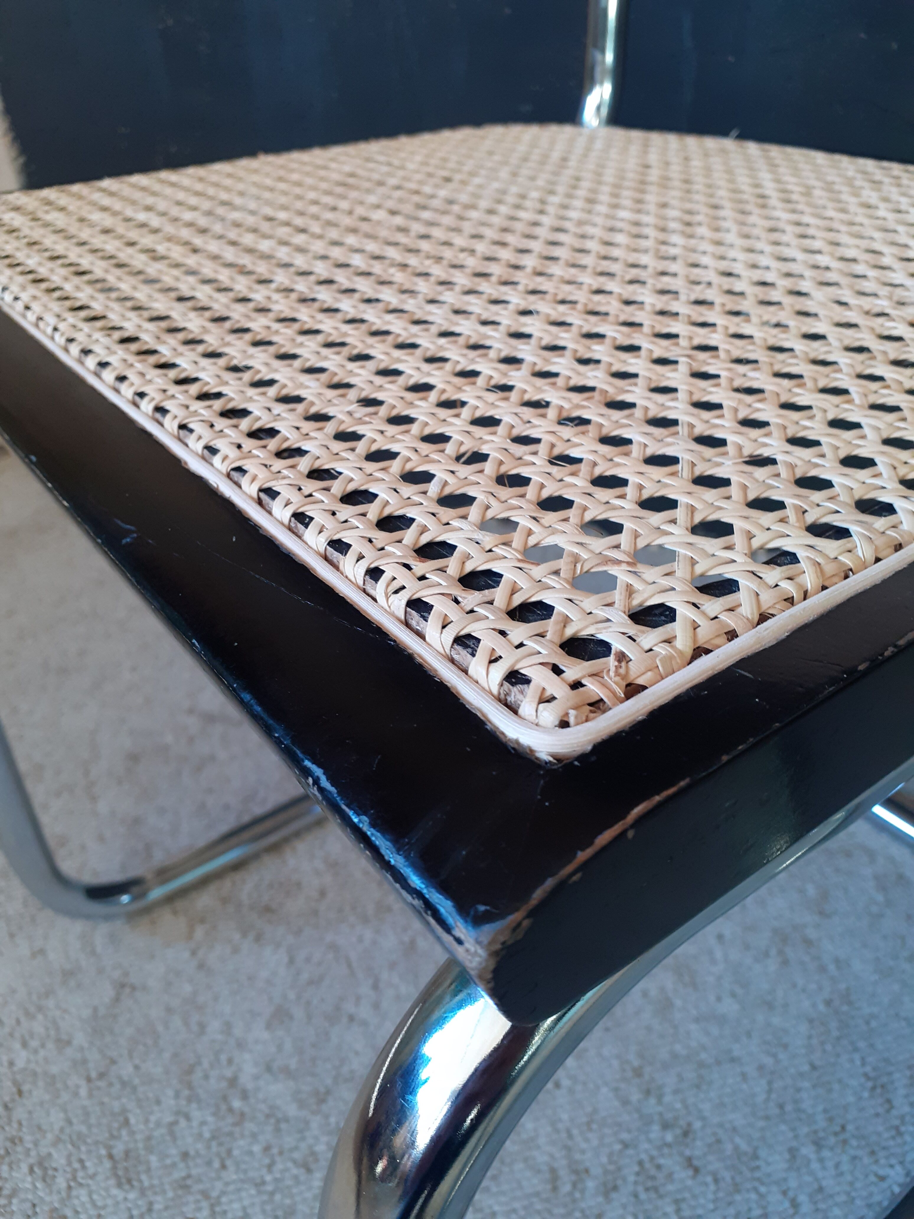 Pair of chairs B32 Breuer